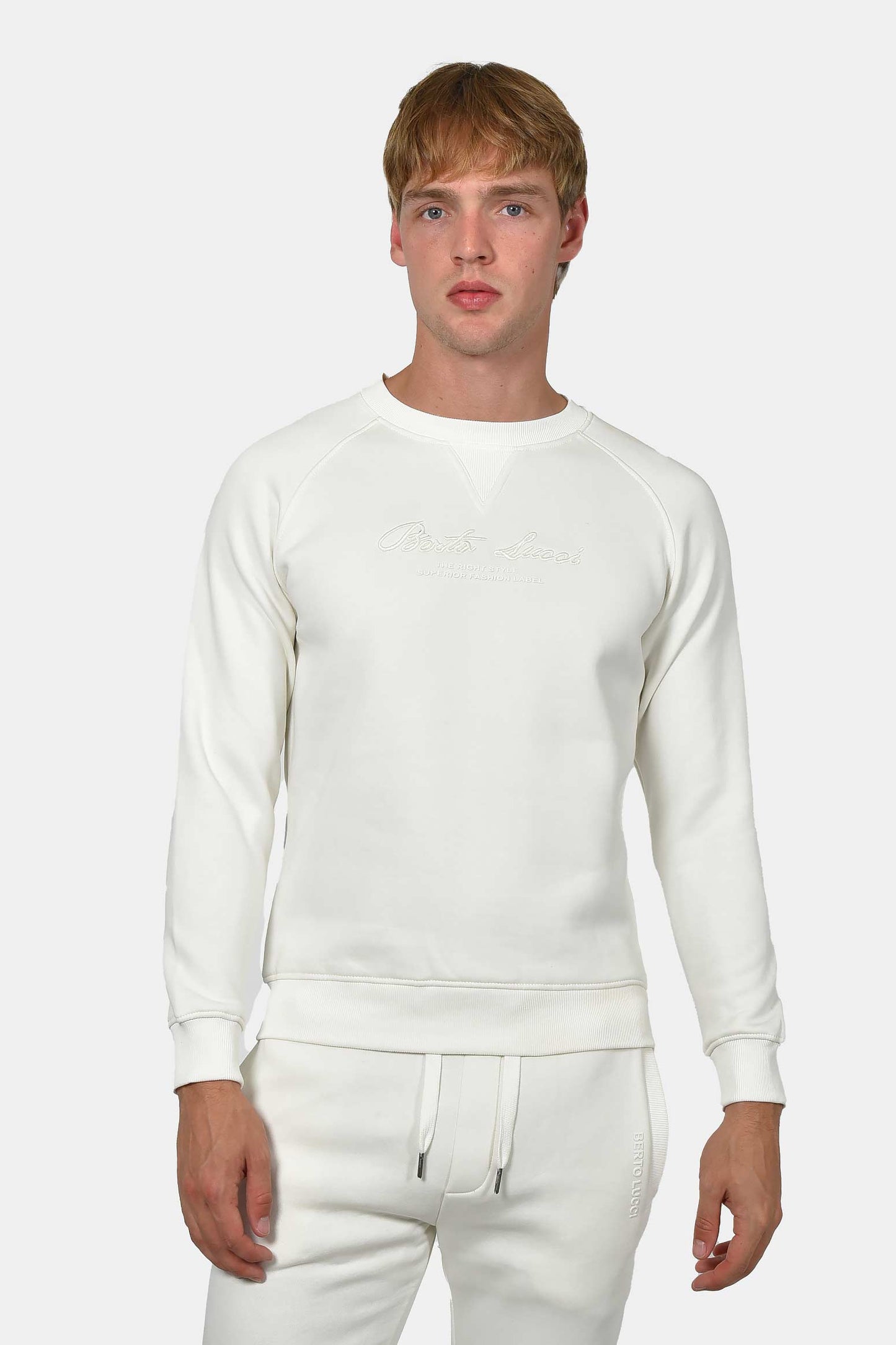 ανδρικό-φούτερ-με-κέντημα-berto-lucci