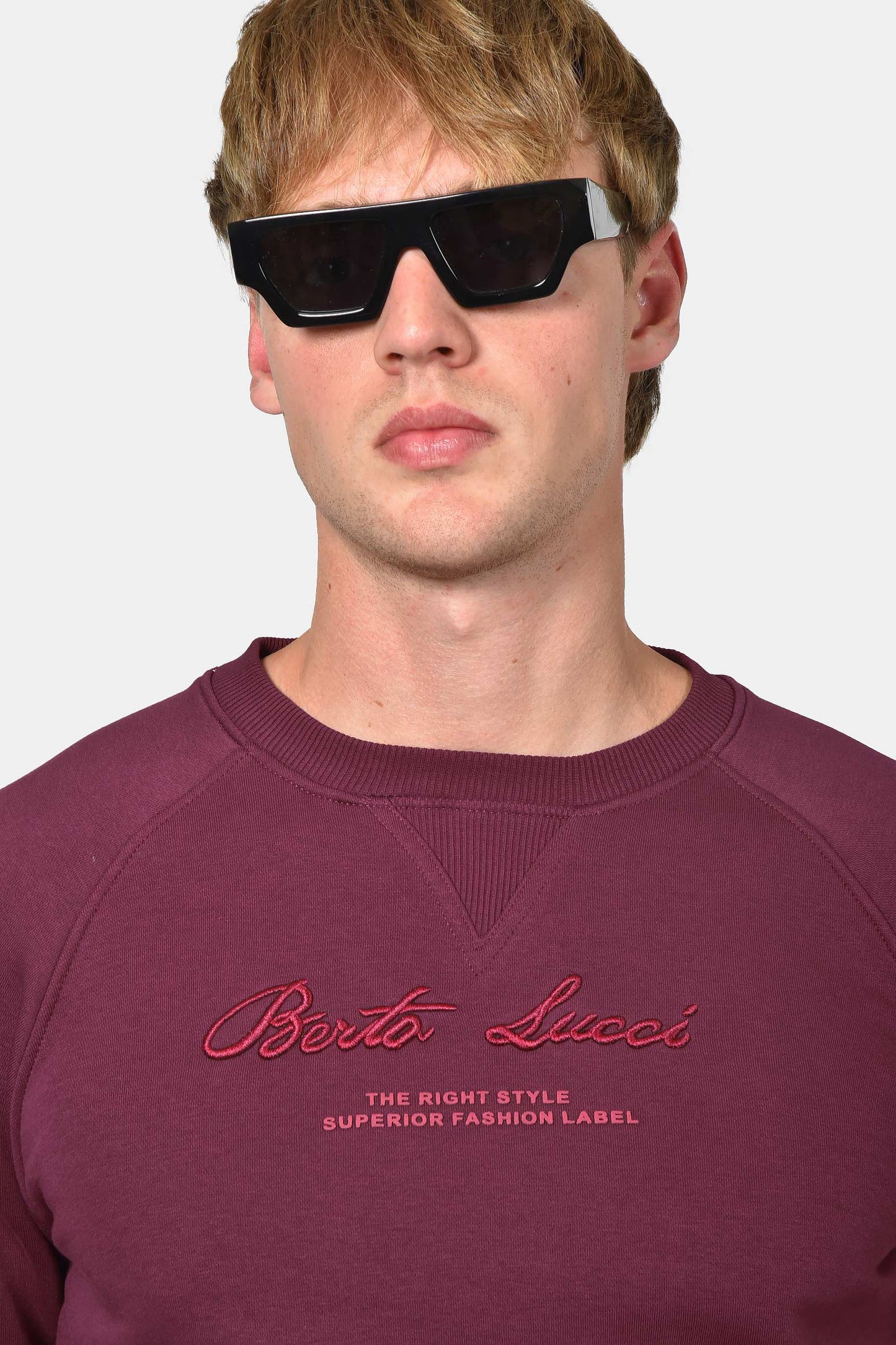 ανδρικό-φούτερ-με-κέντημα-berto-lucci