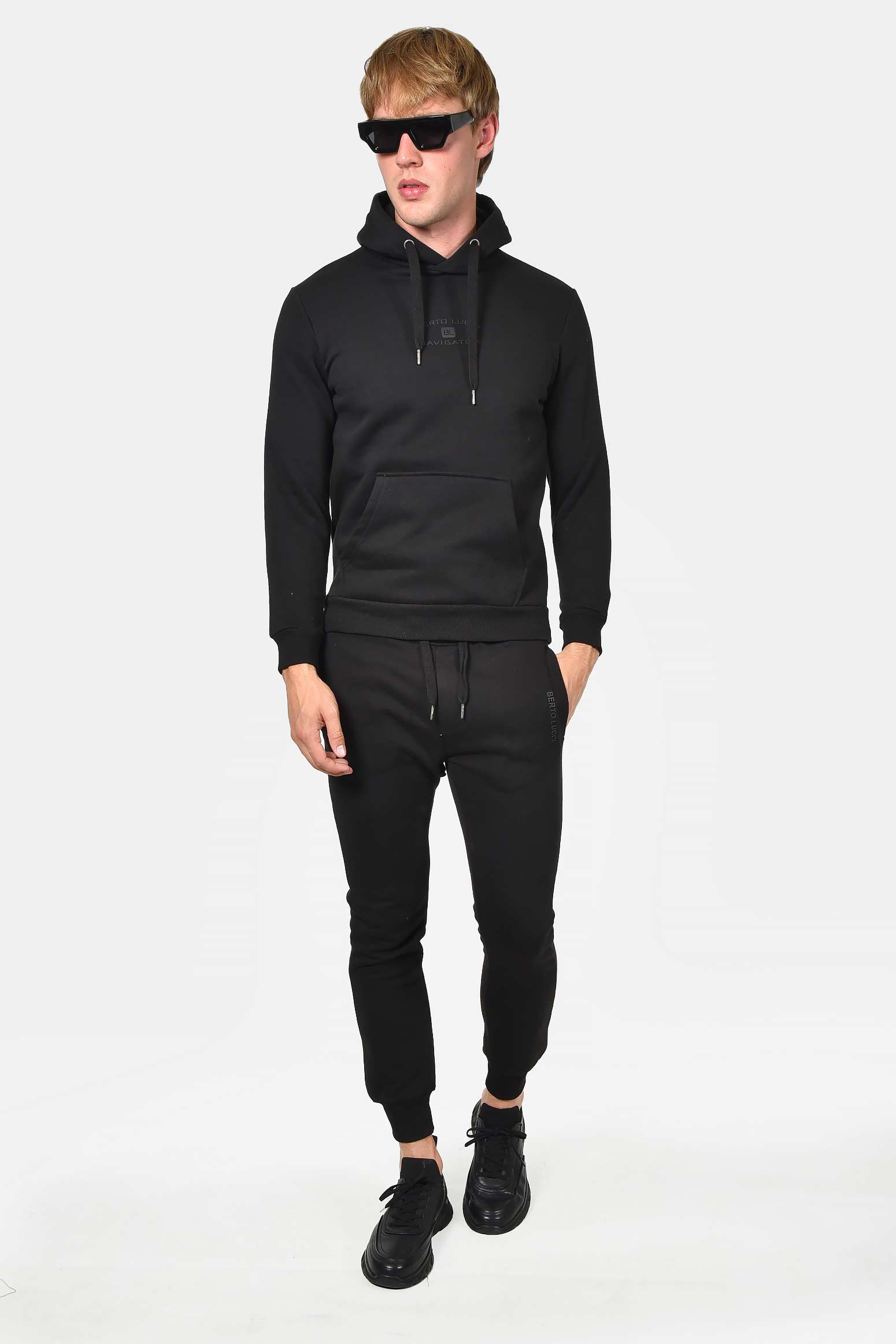 ανδρικό-φούτερ-με-κουκούλα-και-στάμπα-BL-NAVIGATOR