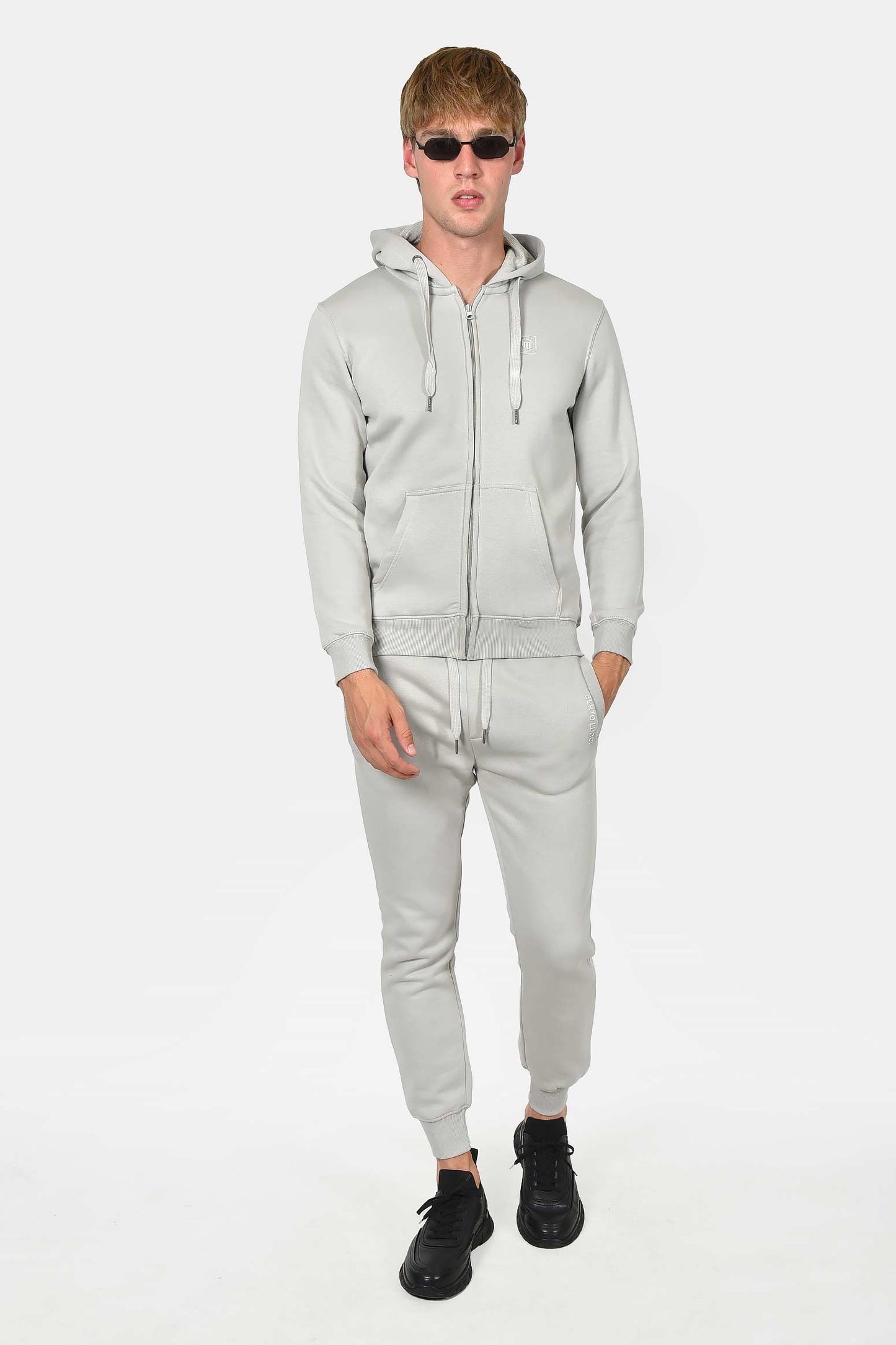 ανδρική-ζακέτα-φούτερ-με-κουκούλα-και-φερμουάρ