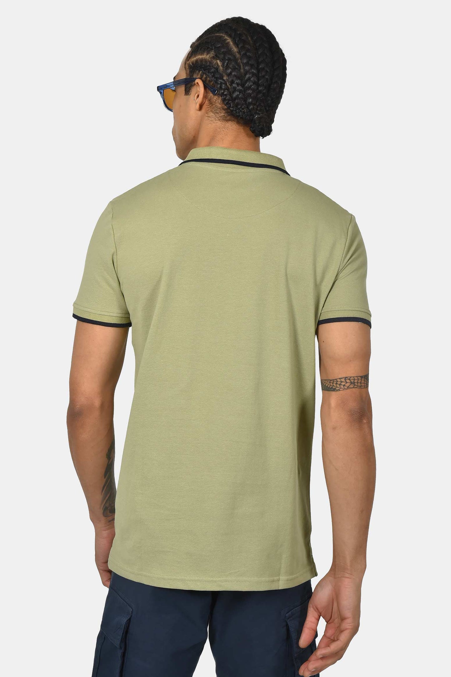 ανδρική-μπλούζα-polo-normal-fit-από-100%-βαμβάκι-με-ριγέ-τελειώματα-&-minimal-logo