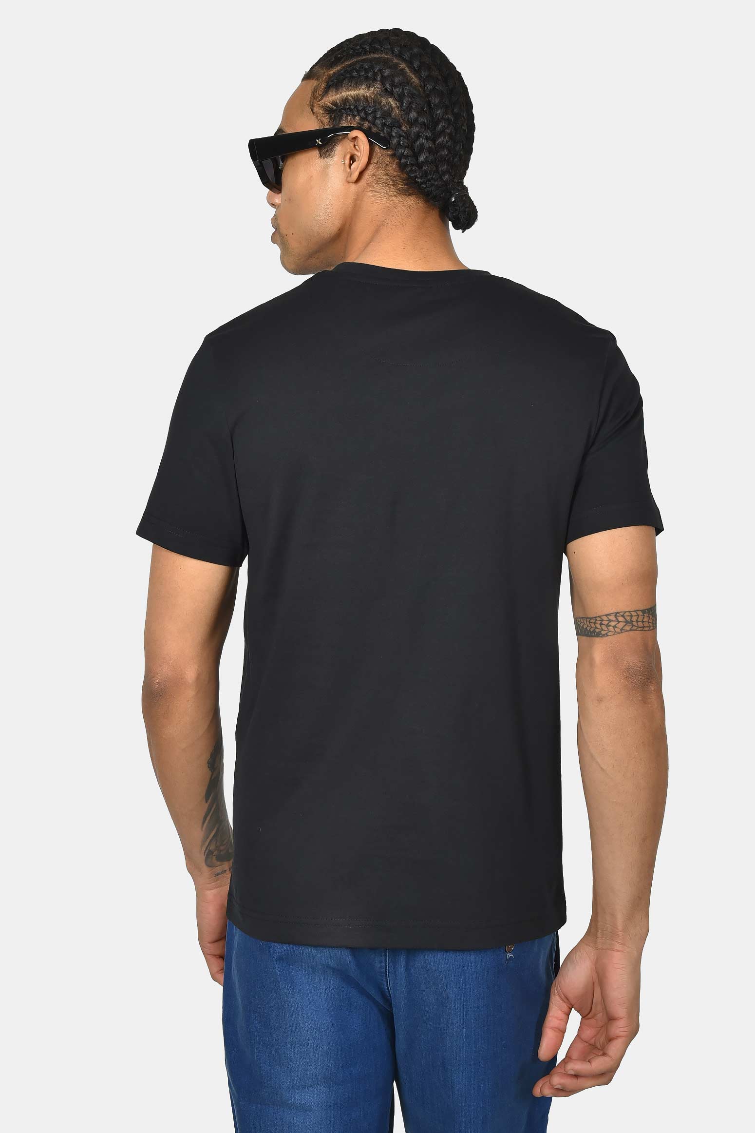 ανδρικό-t-shirt-normal-fit-από-100%-βαμβάκι-με-απαλή-υφή-και-καθαρό-design