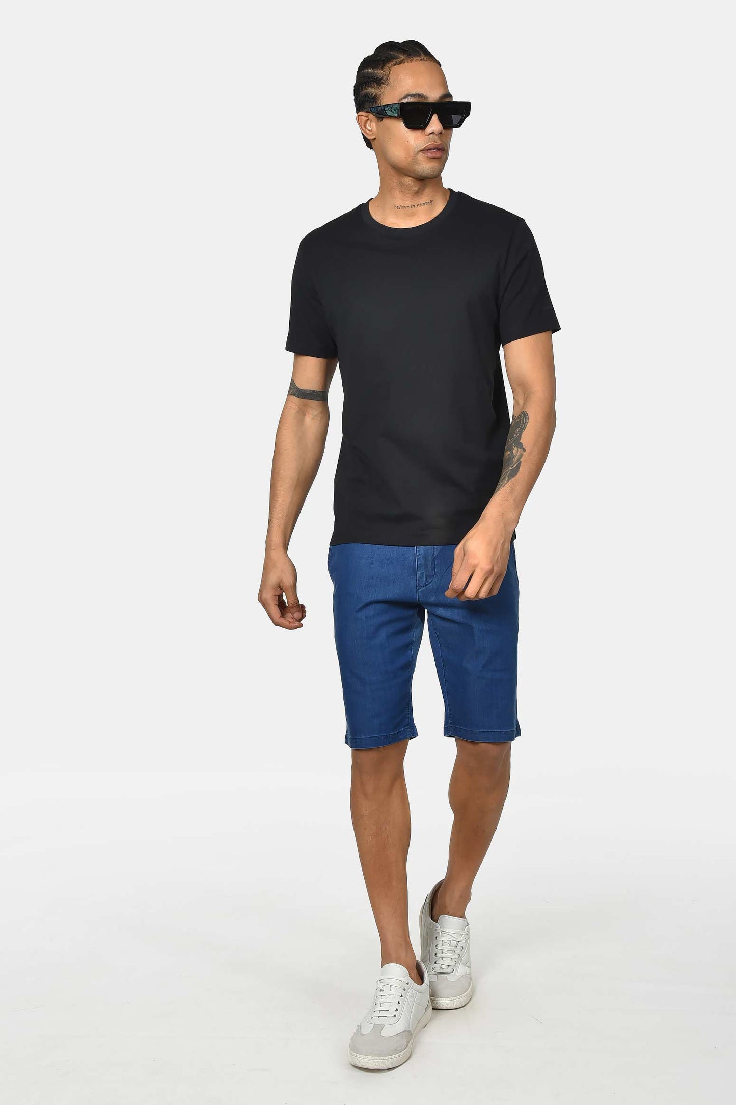 ανδρικό-t-shirt-normal-fit-από-100%-βαμβάκι-με-απαλή-υφή-και-καθαρό-design