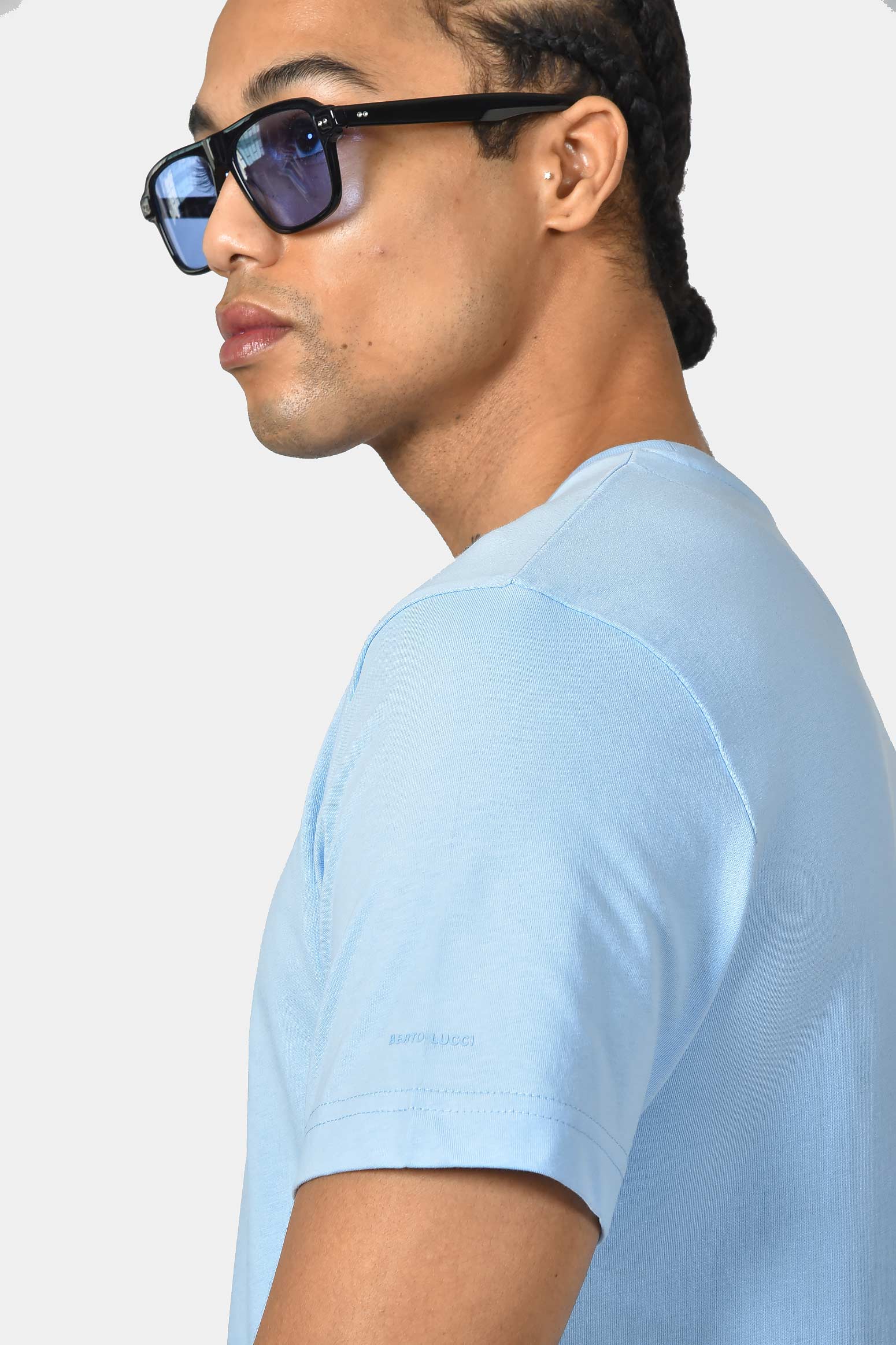 ανδρικό-t-shirt-normal-fit-από-100%-βαμβάκι-με-απαλή-υφή-και-καθαρό-design