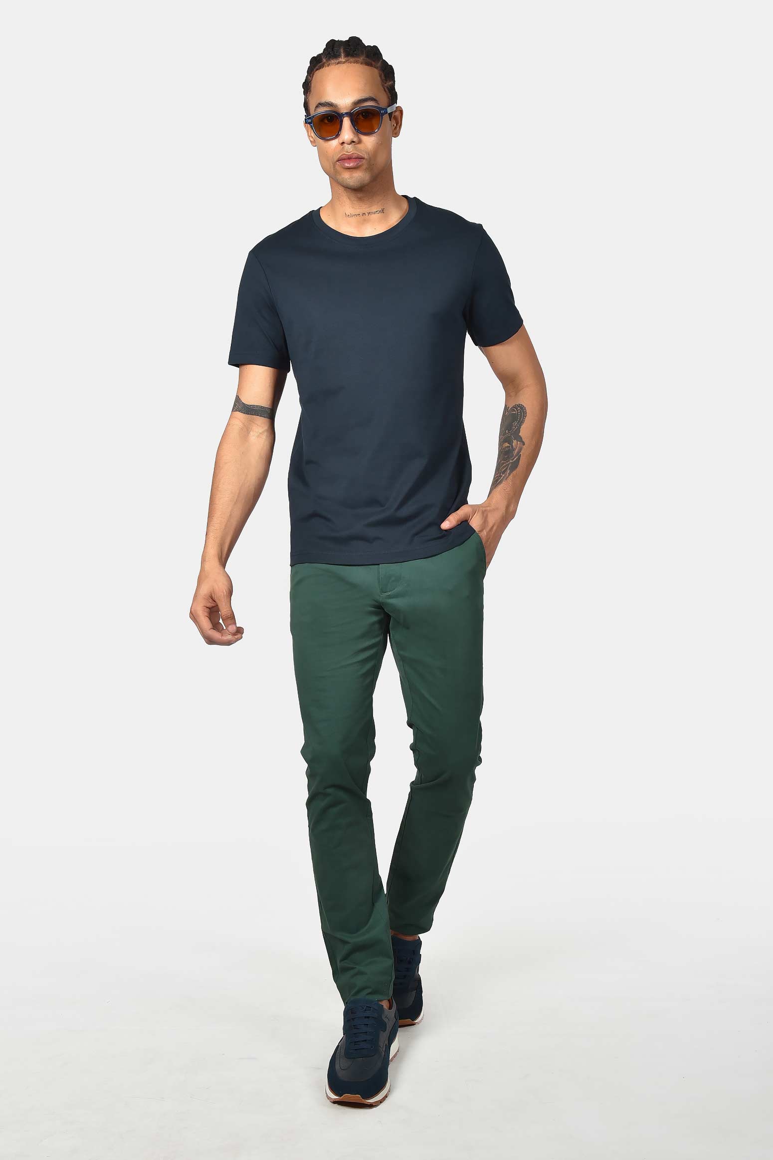 ανδρικό-t-shirt-normal-fit-από-100%-βαμβάκι-με-απαλή-υφή-και-καθαρό-design