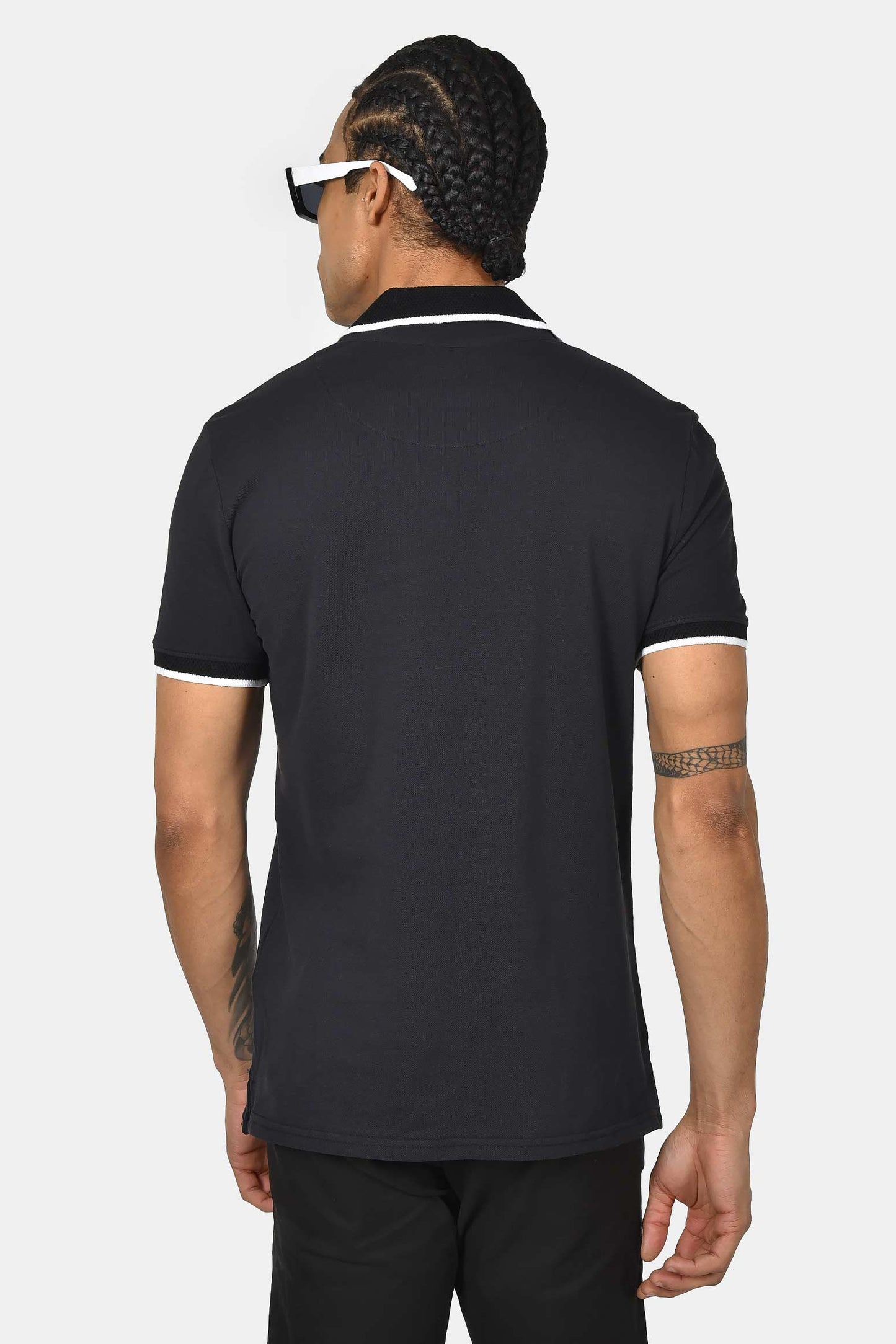 ανδρική-μπλούζα-polo-από-100%-βαμβάκι-normal-fit-με-ανοιχτό-γιακά-και-textured-λεπτομέρεια