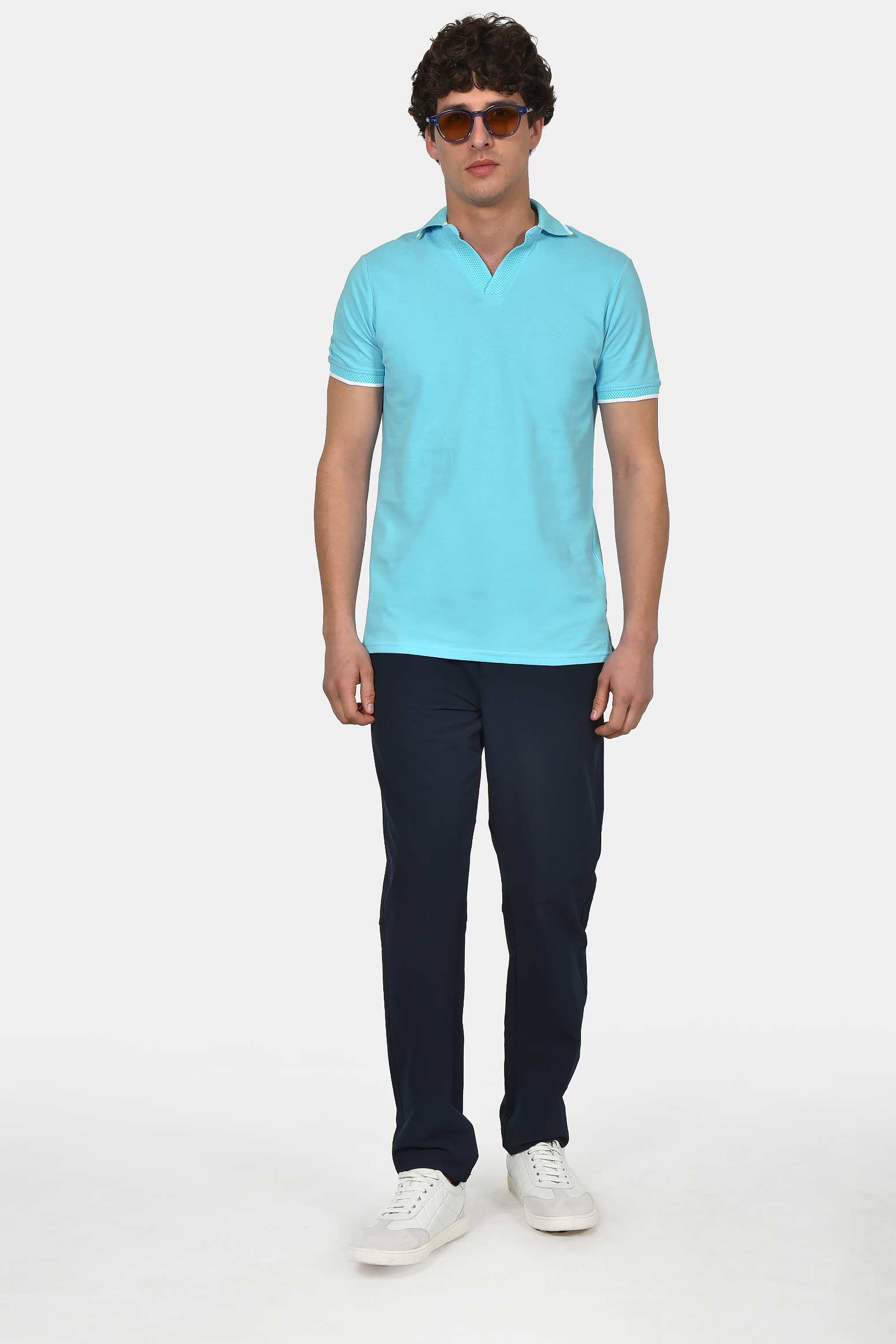 ανδρική-μπλούζα-polo-από-100%-βαμβάκι-normal-fit-με-ανοιχτό-γιακά-και-textured-λεπτομέρεια