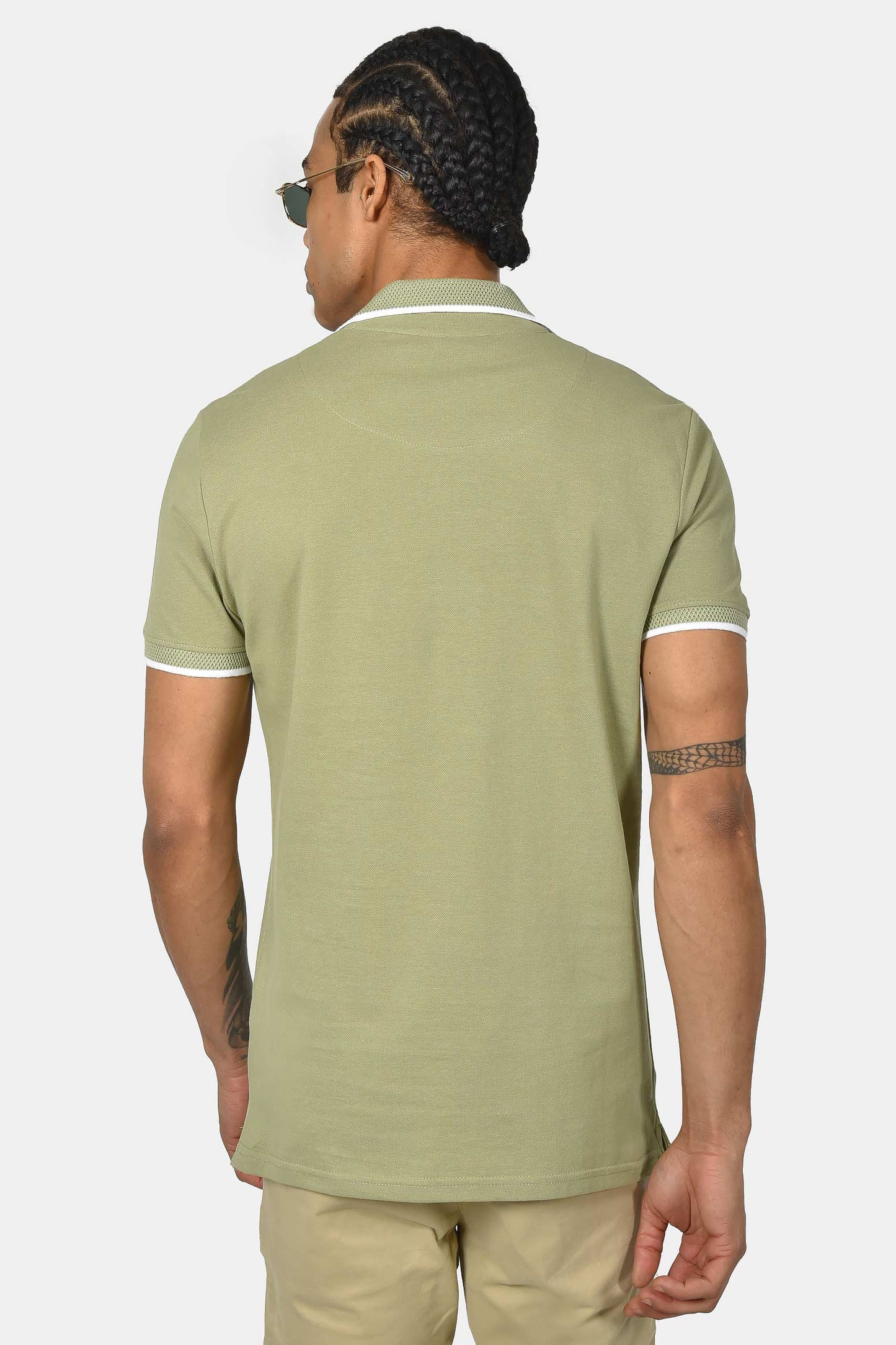 ανδρική-μπλούζα-polo-από-100%-βαμβάκι-normal-fit-με-ανοιχτό-γιακά-και-textured-λεπτομέρεια