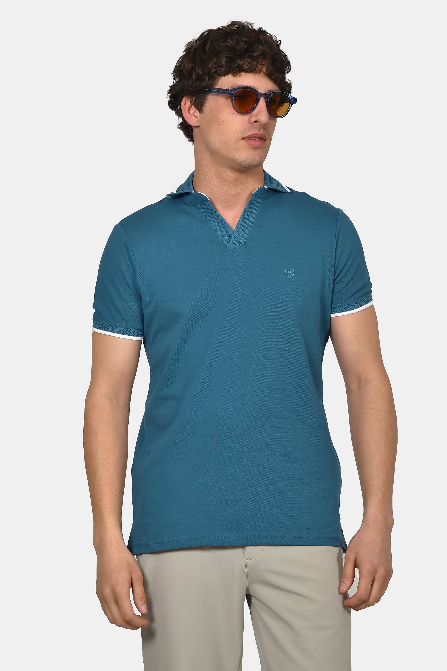 ανδρική-μπλούζα-polo-από-100%-βαμβάκι-normal-fit-με-ανοιχτό-γιακά-και-textured-λεπτομέρεια