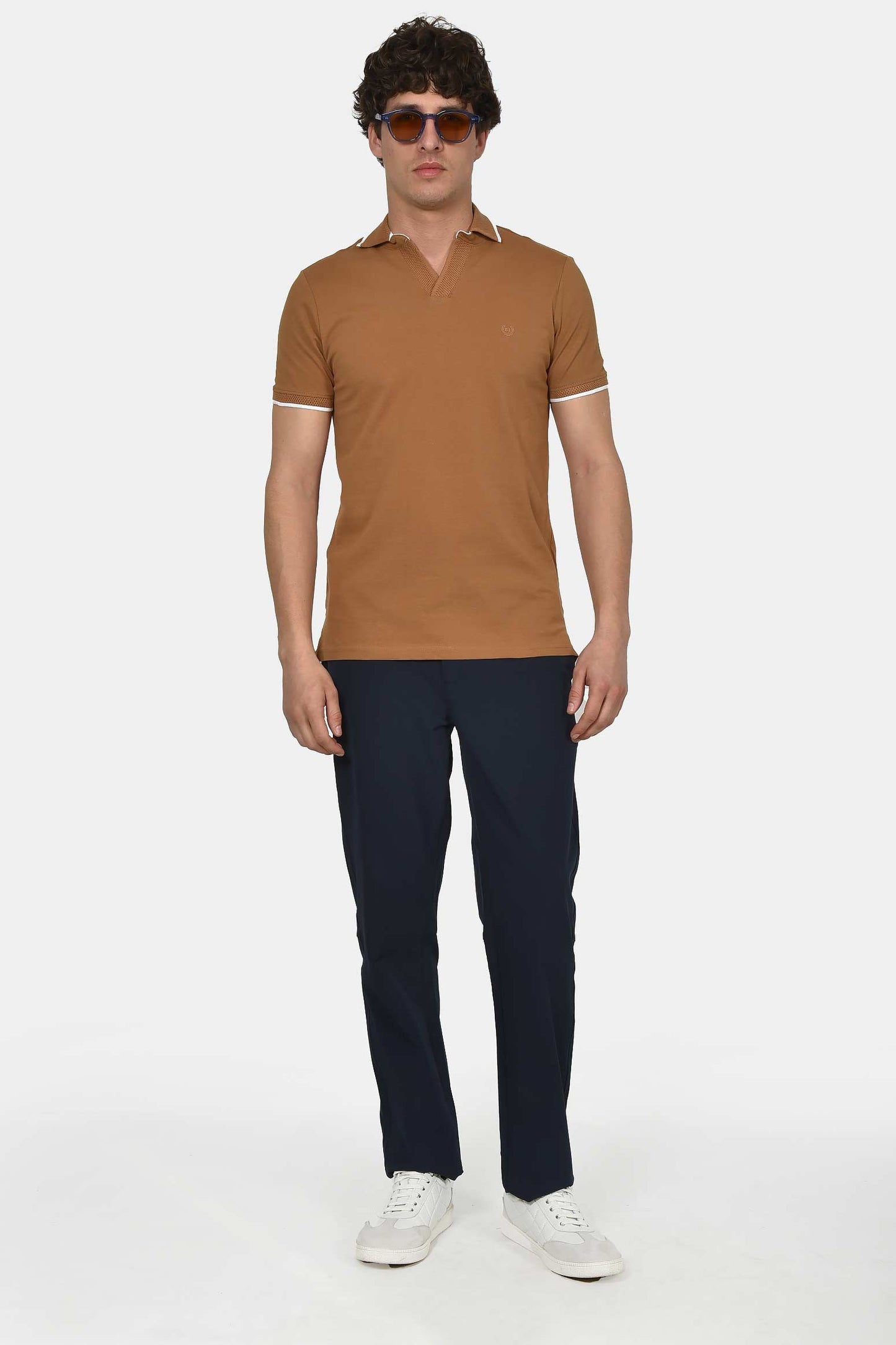 ανδρική-μπλούζα-polo-από-100%-βαμβάκι-normal-fit-με-ανοιχτό-γιακά-και-textured-λεπτομέρεια