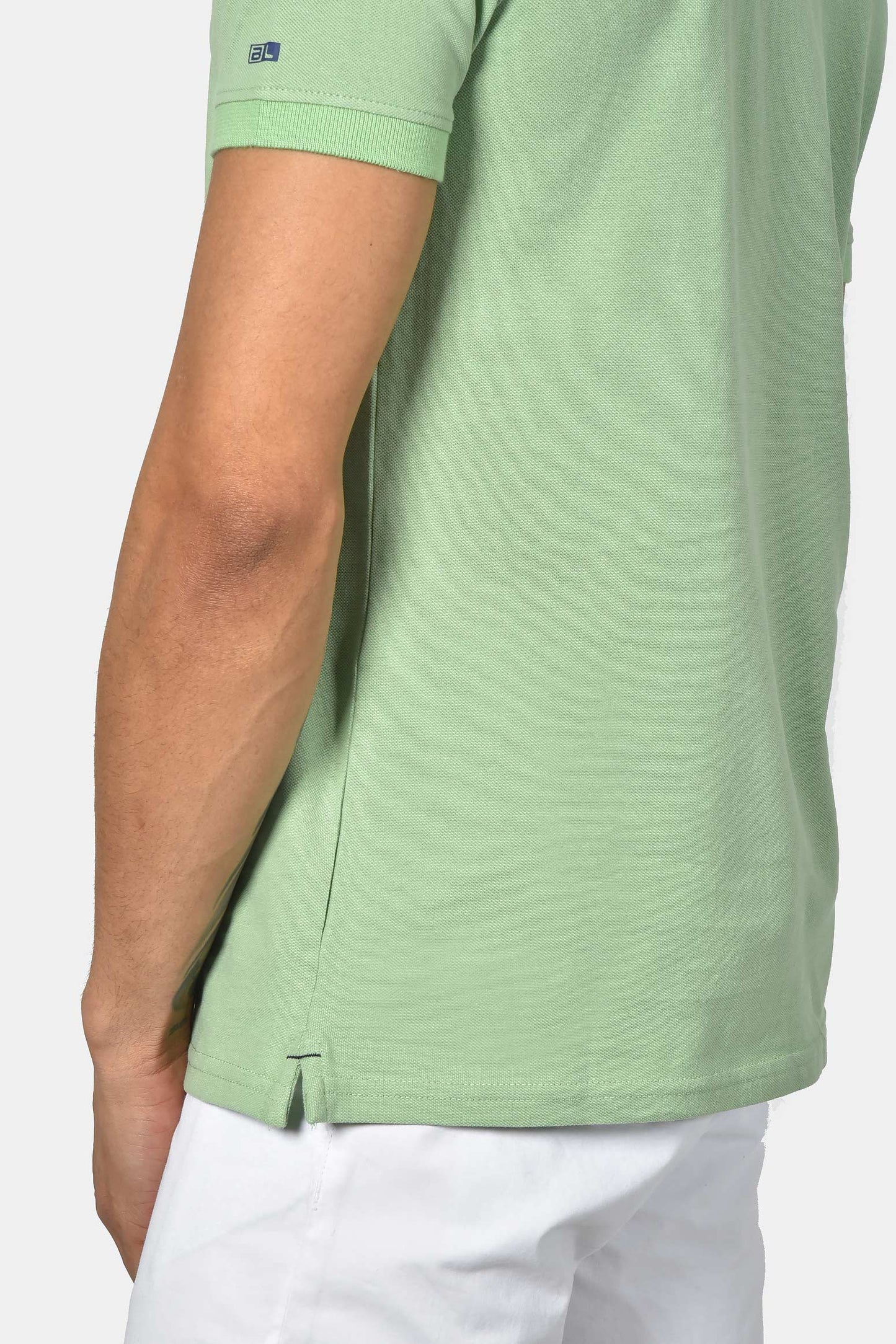 ανδρική-μπλούζα-polo-normal-fit-από-100%-βαμβάκι-με-διακριτικές-ρίγες-στον-γιακά