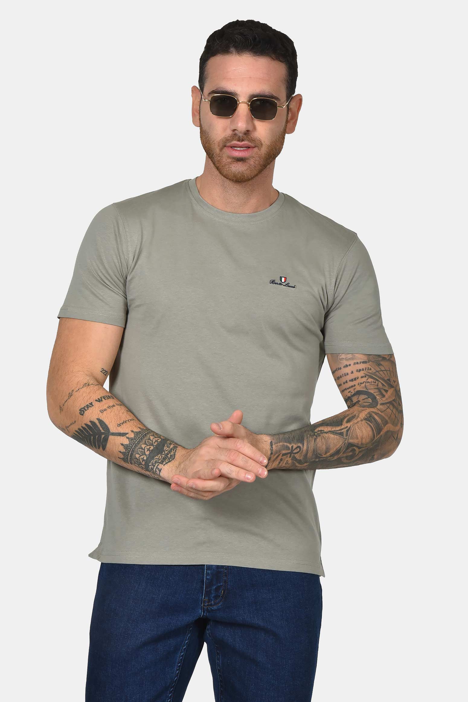ανδρικό-t-shirt-από-100%-βαμβάκι-normal-fit-με-στρογγυλή-λαιμόκοψη
