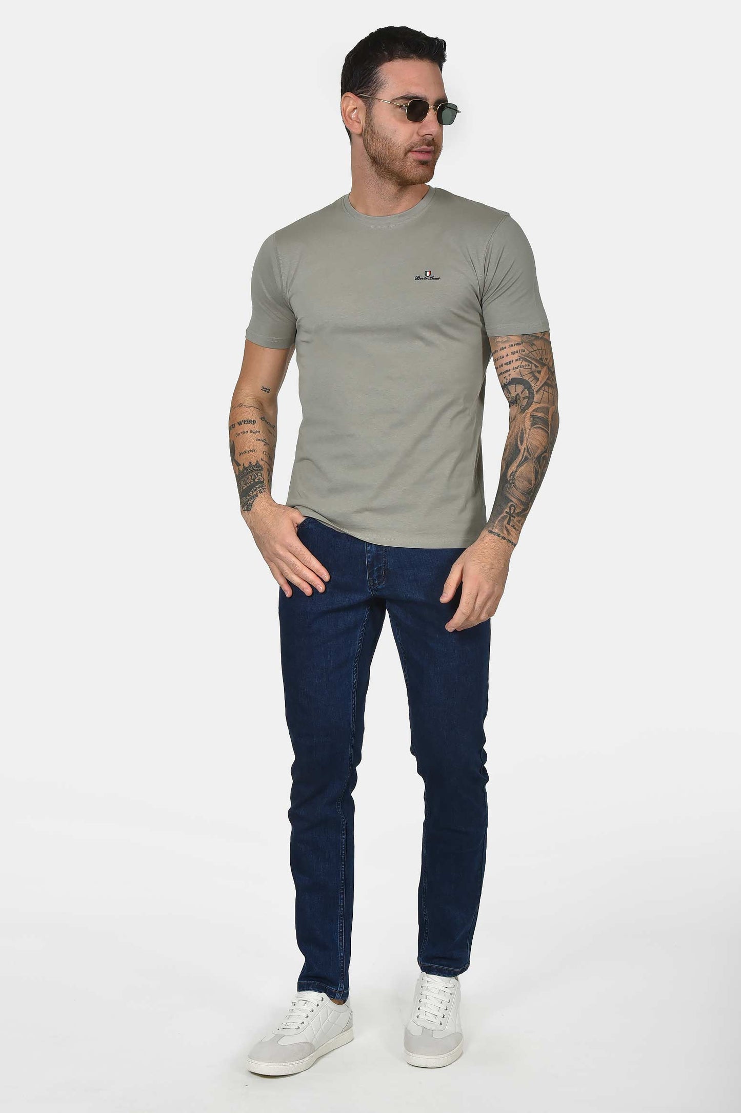 ανδρικό-t-shirt-από-100%-βαμβάκι-normal-fit-με-στρογγυλή-λαιμόκοψη