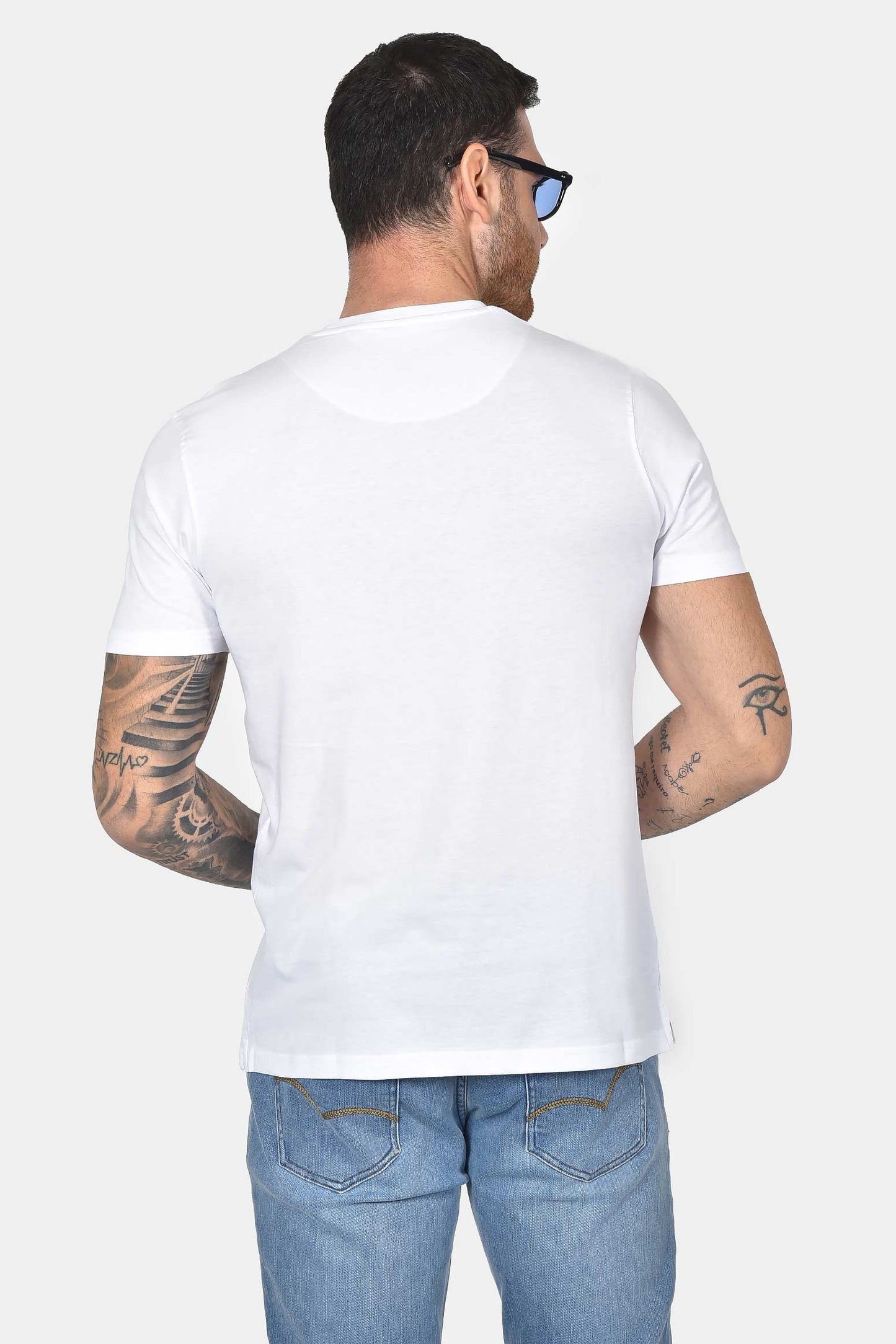 ανδρικό-t-shirt-από-100%-βαμβάκι-normal-fit-με-στρογγυλή-λαιμόκοψη