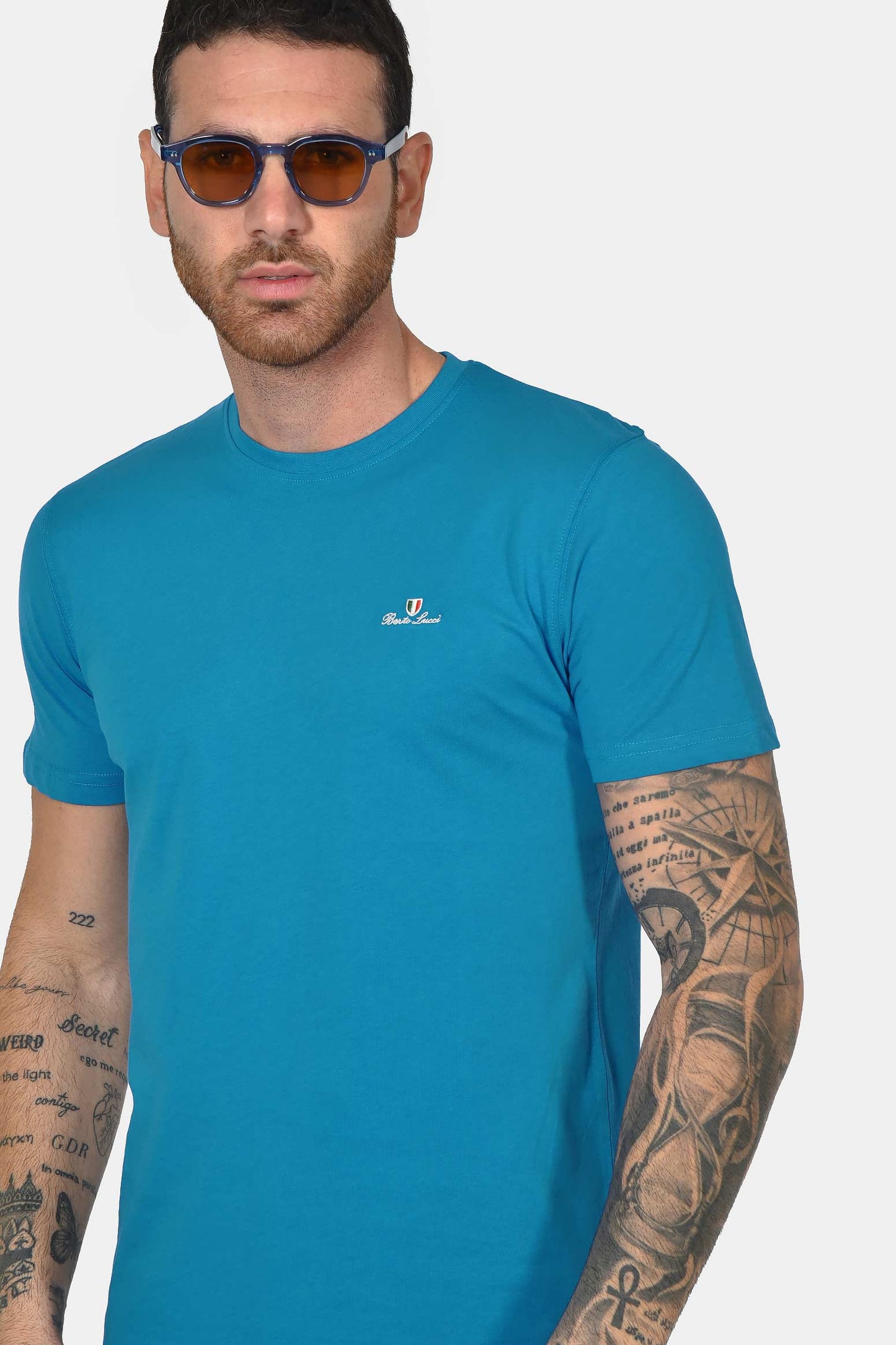 ανδρικό-t-shirt-από-100%-βαμβάκι-normal-fit-με-στρογγυλή-λαιμόκοψη