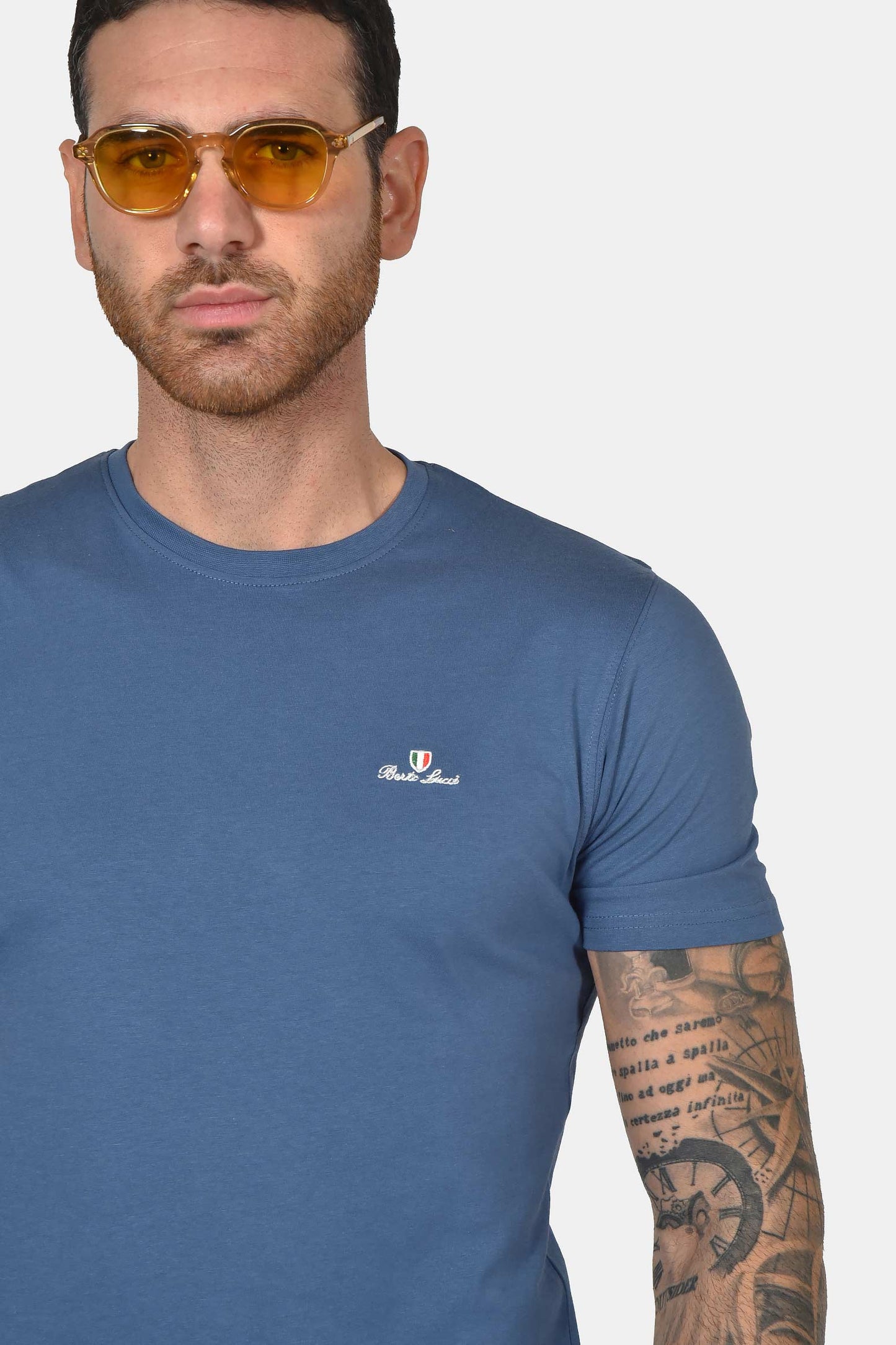 ανδρικό-t-shirt-από-100%-βαμβάκι-normal-fit-με-στρογγυλή-λαιμόκοψη