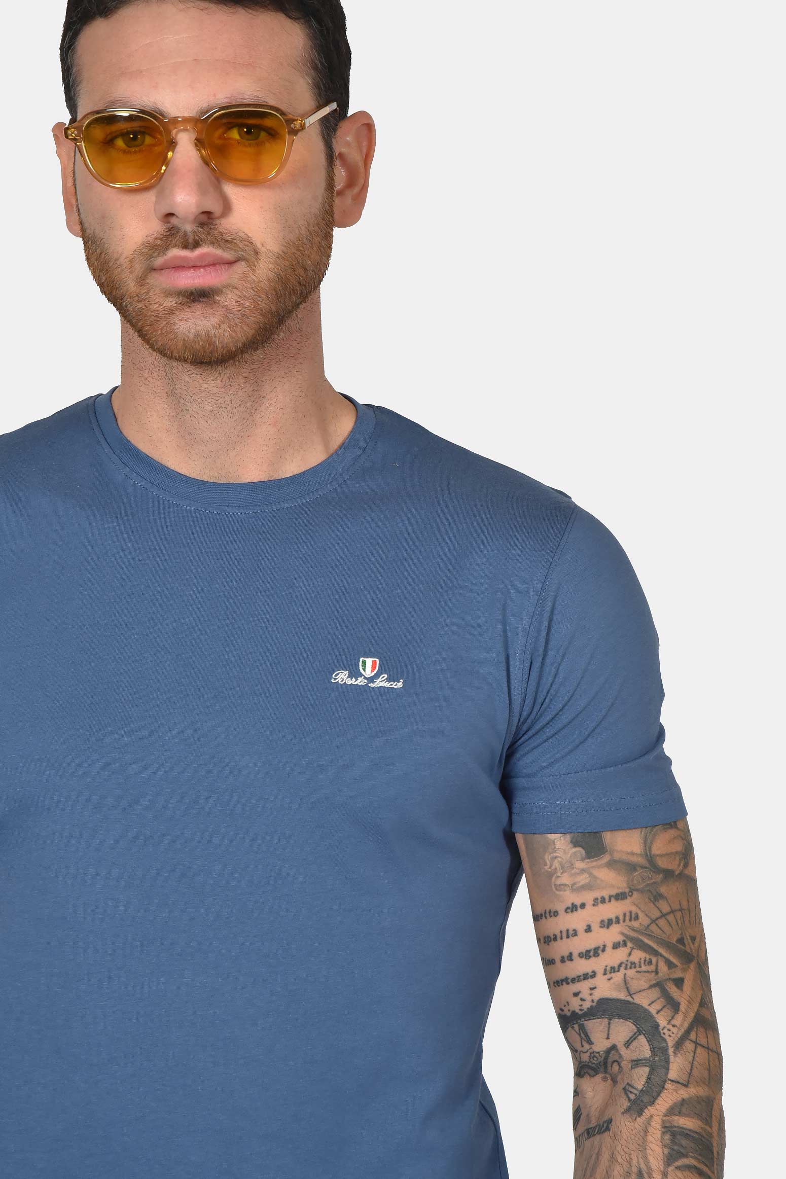 ανδρικό-t-shirt-από-100%-βαμβάκι-normal-fit-με-στρογγυλή-λαιμόκοψη
