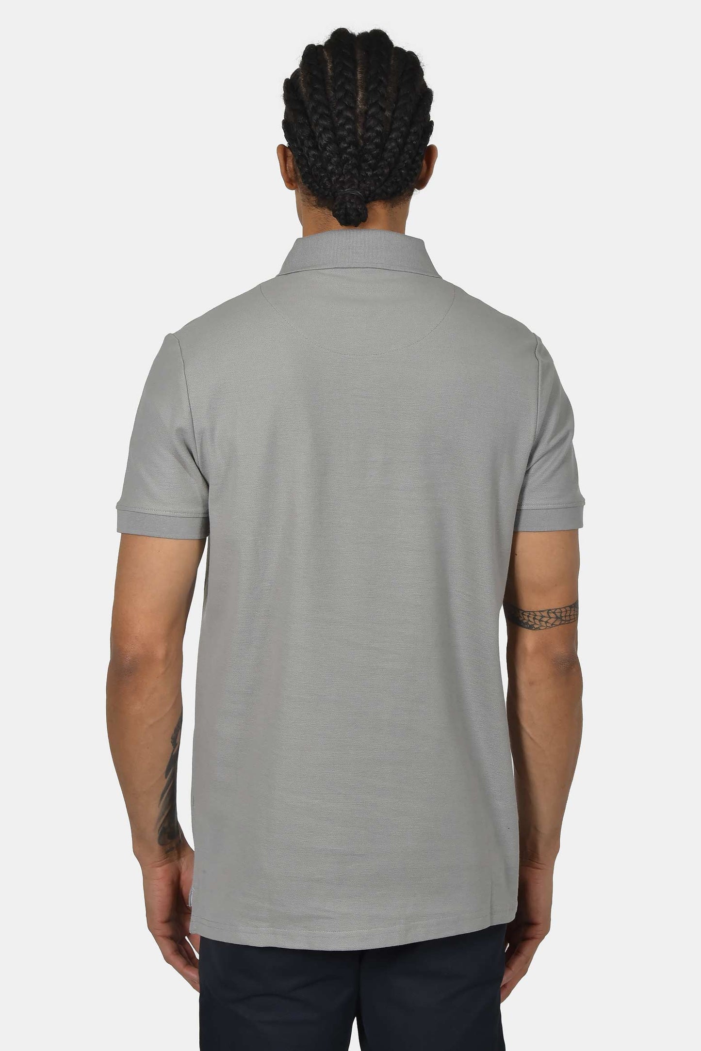 ανδρική-μπλούζα-polo-normal-fit-από-100%-βαμβάκι-με-απαλή-υφή-και-κλασικό-γιακά