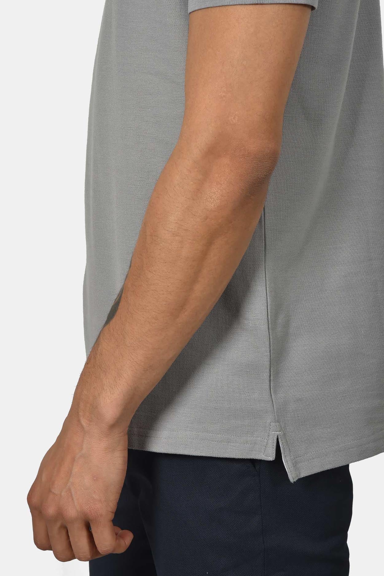 ανδρική-μπλούζα-polo-normal-fit-από-100%-βαμβάκι-με-απαλή-υφή-και-κλασικό-γιακά