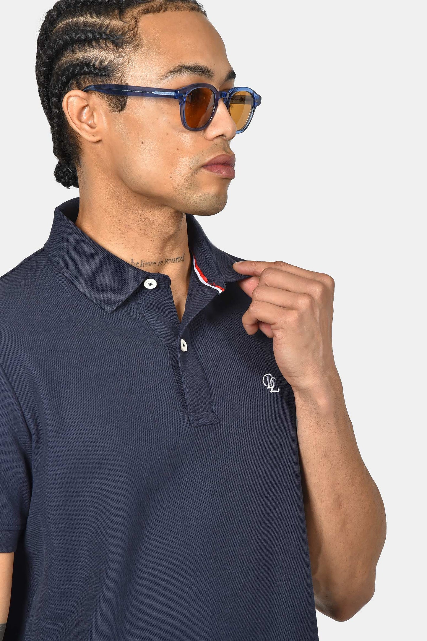 ανδρική-μπλούζα-polo-normal-fit-από-100%-βαμβάκι-με-απαλή-υφή-και-κλασικό-γιακά