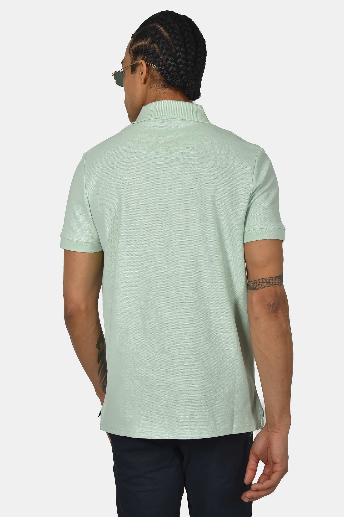 ανδρική-μπλούζα-polo-normal-fit-από-100%-βαμβάκι-με-απαλή-υφή-και-κλασικό-γιακά