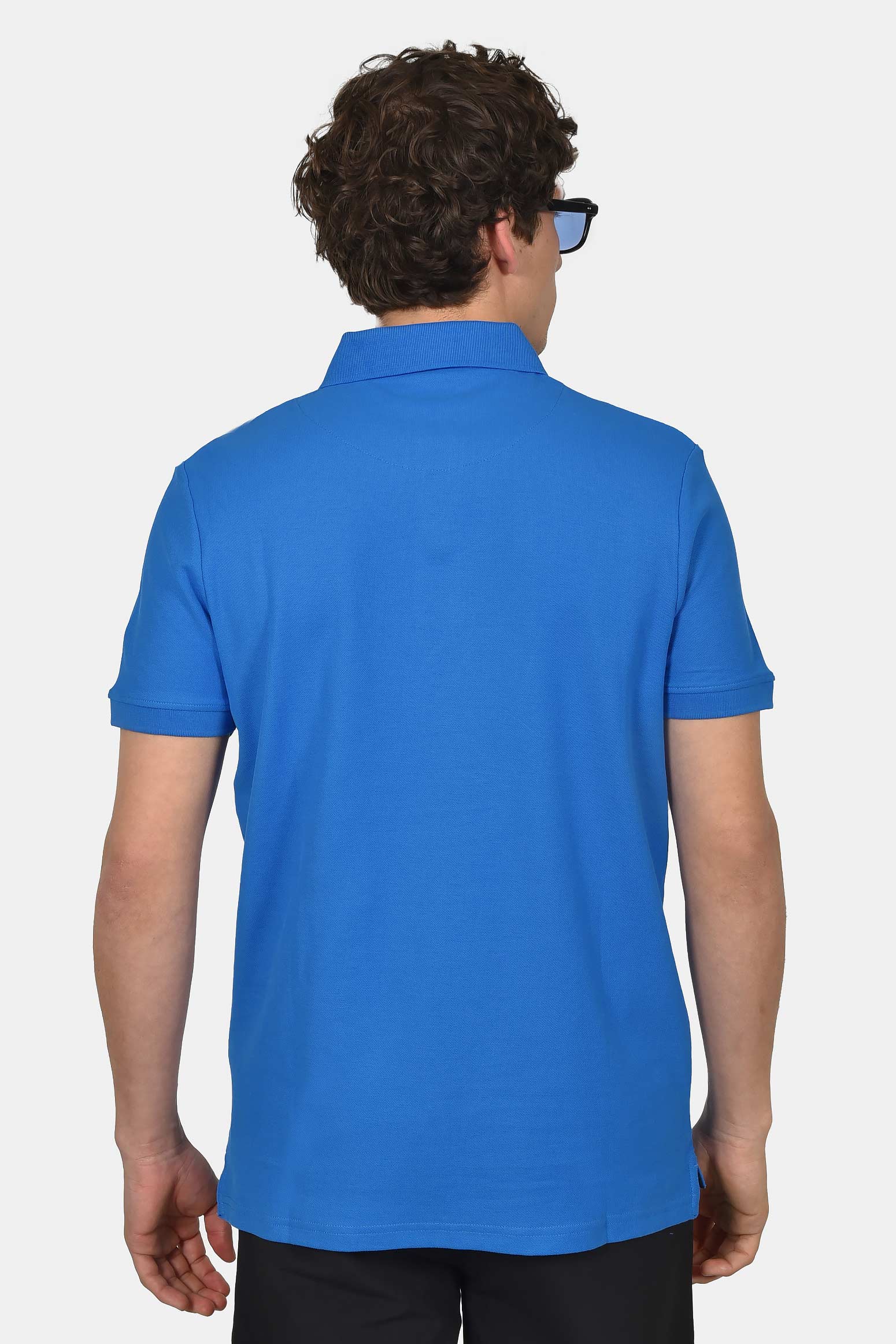 ανδρική-μπλούζα-polo-normal-fit-από-100%-βαμβάκι-με-απαλή-υφή-και-κλασικό-γιακά