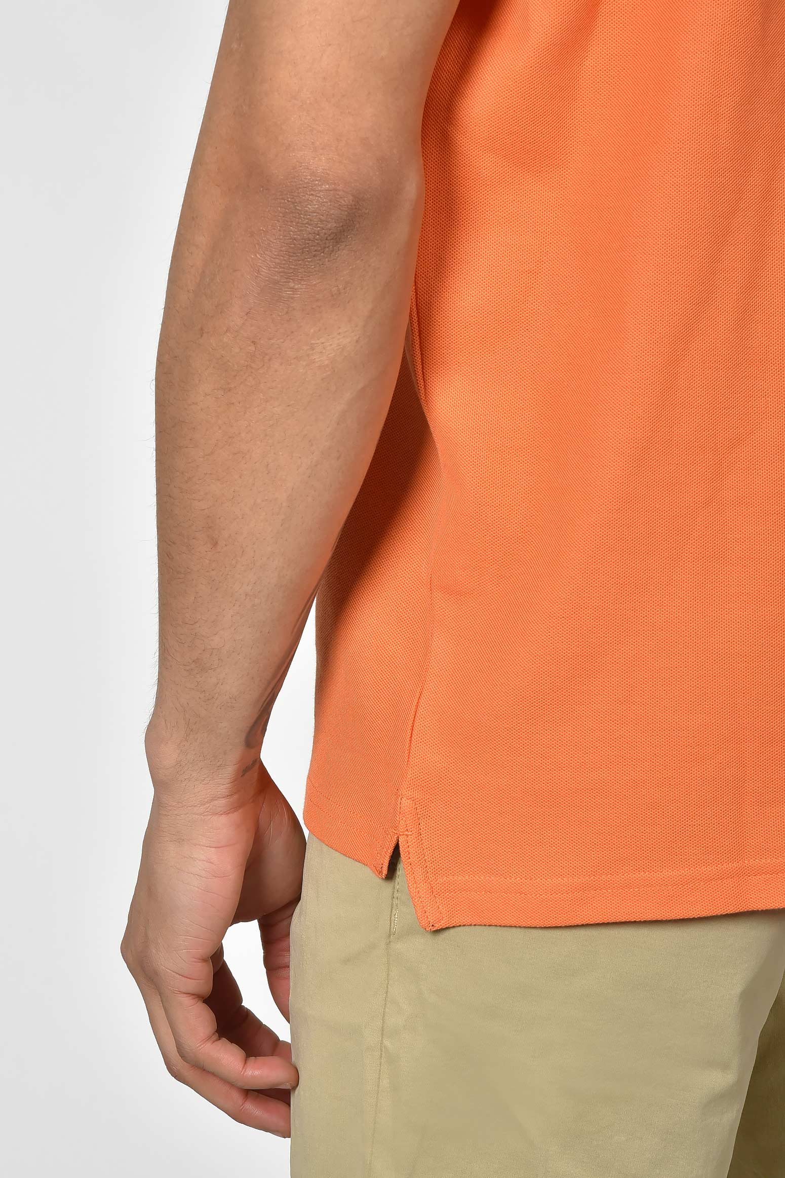 ανδρική-μπλούζα-polo-normal-fit-από-100%-βαμβάκι-με-απαλή-υφή-και-κλασικό-γιακά