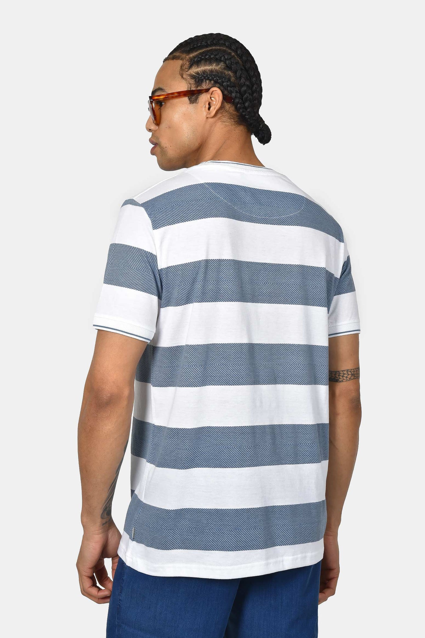 ανδρικό-ριγέ-t-shirt-normal-fit-άνεση-&-εύκολο-styling