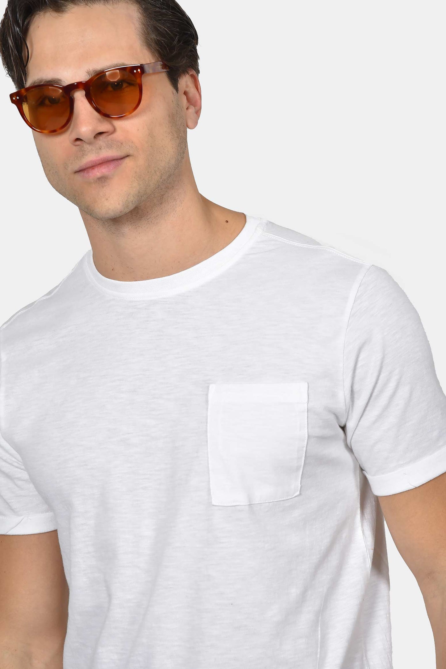ανδρικό-t-shirt-normal-fit-από-100-βαμβάκι-με-τσέπη-στήθους