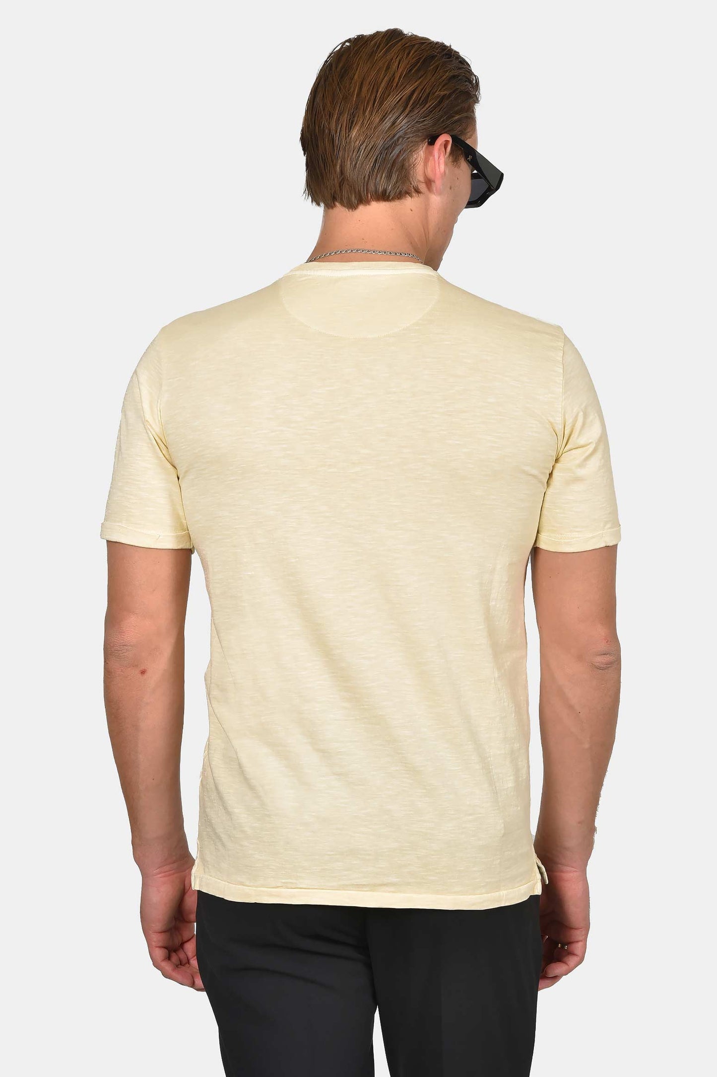 ανδρικό-t-shirt-normal-fit-από-100-βαμβάκι-με-τσέπη-στήθους