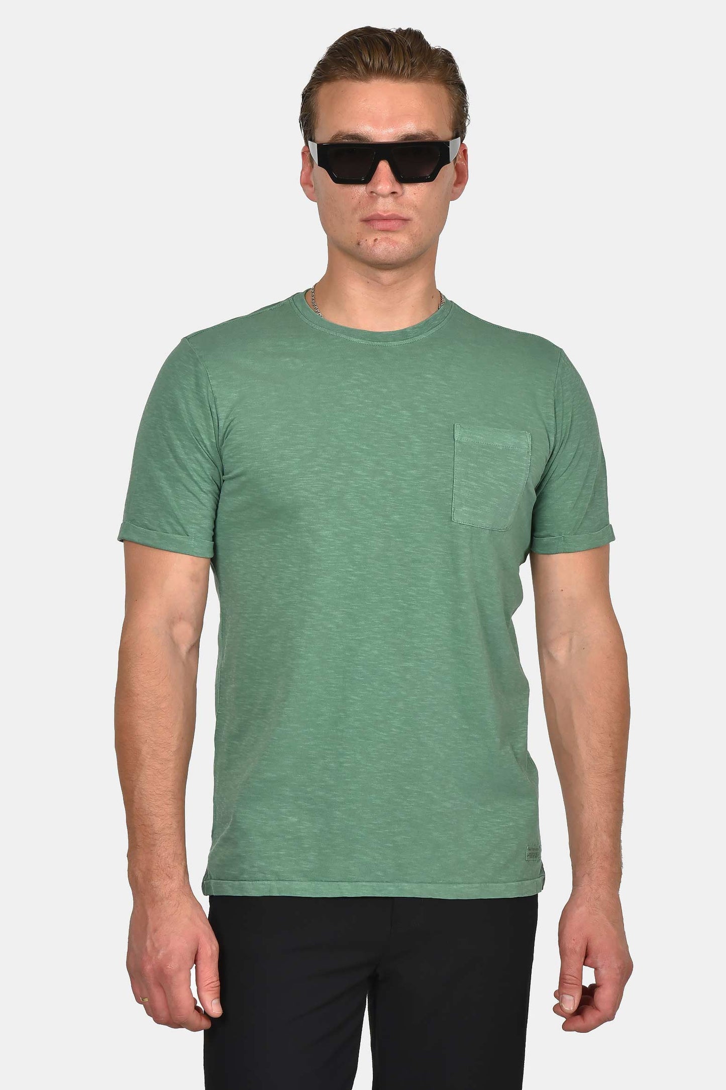 ανδρικό-t-shirt-normal-fit-από-100-βαμβάκι-με-τσέπη-στήθους
