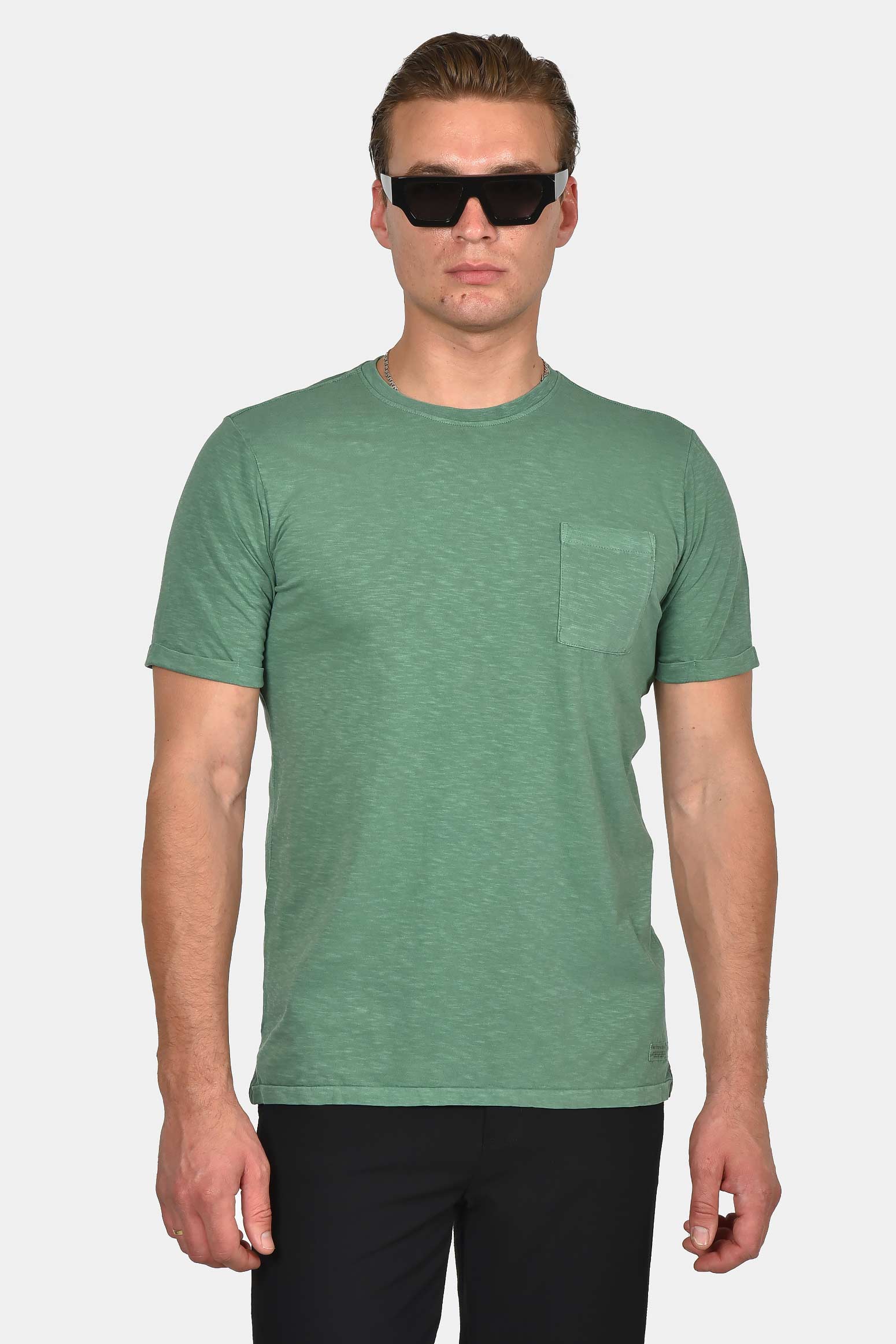 ανδρικό-t-shirt-normal-fit-από-100-βαμβάκι-με-τσέπη-στήθους