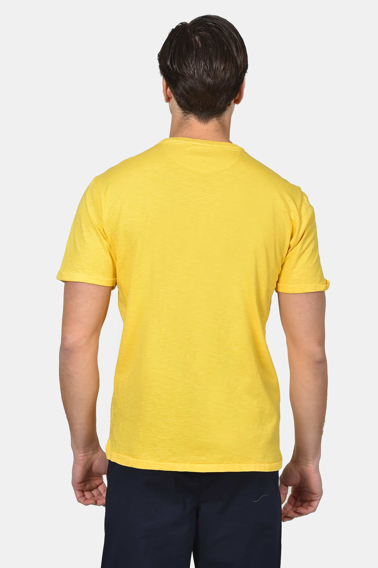 ανδρικό-t-shirt-normal-fit-από-100-βαμβάκι-με-τσέπη-στήθους
