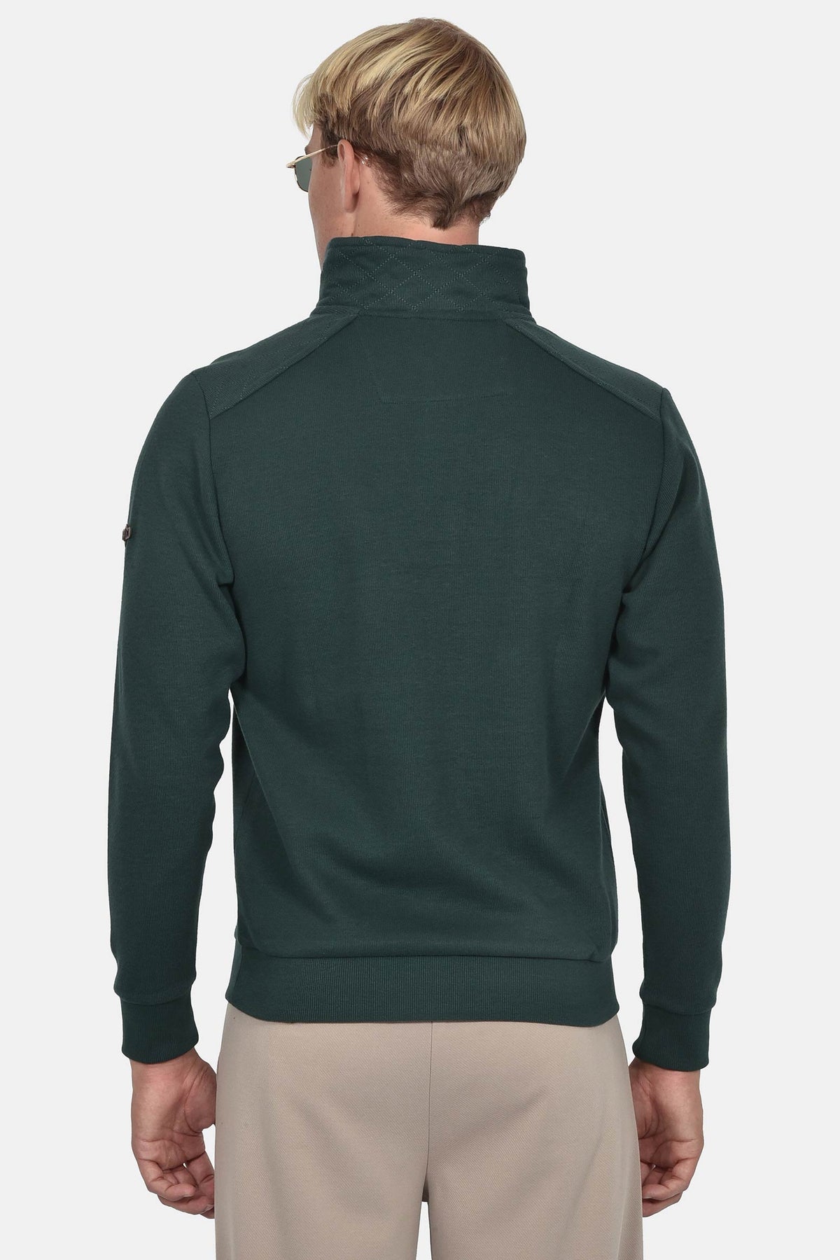 ανδρική-μπλούζα-φούτερ-half-zip-normal-fit-με-όρθιο-γιακά-&-κεντημένο-σήμα