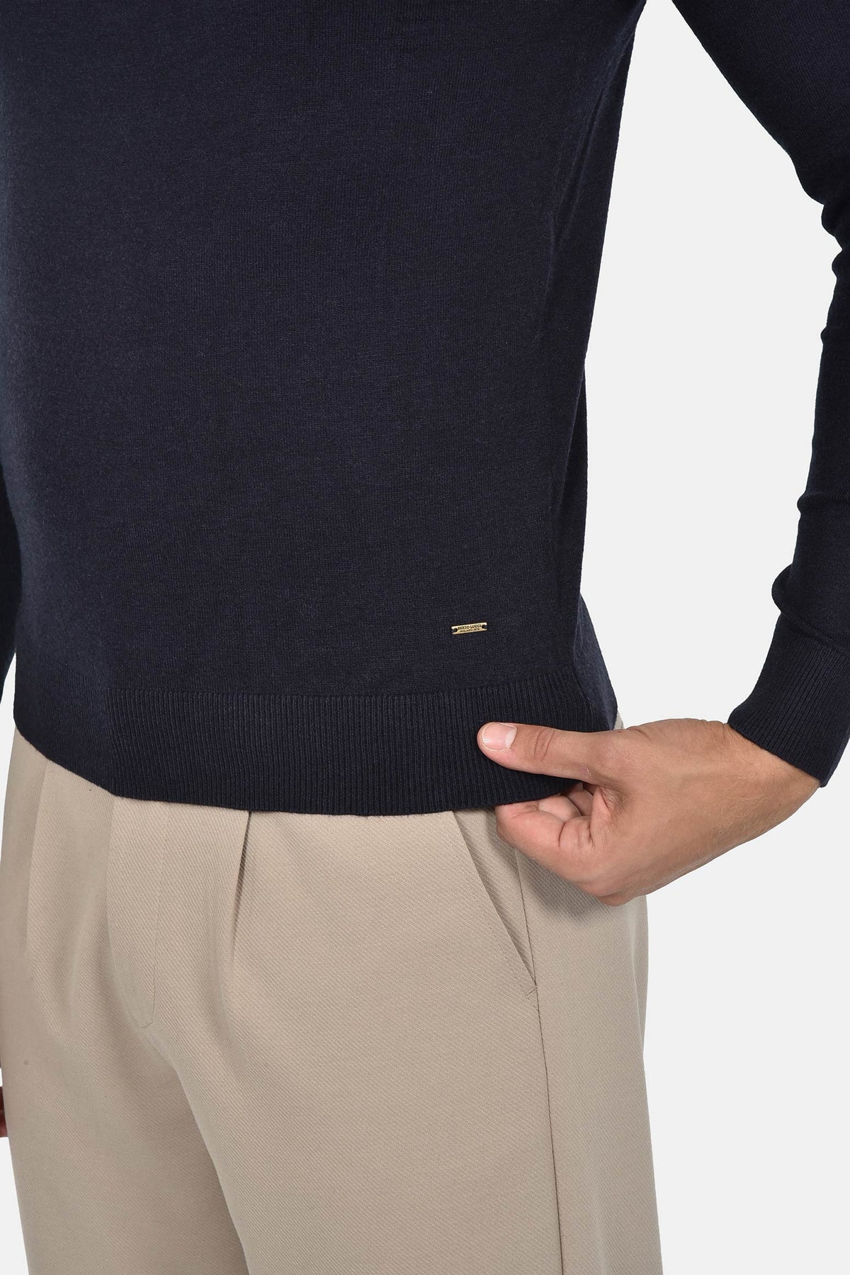 ανδρικό-πουλόβερ-half-zip-100%-βαμβάκι-normal-fit-με-λεπτή-πλέξη-για-smart-casual-εμφάνιση