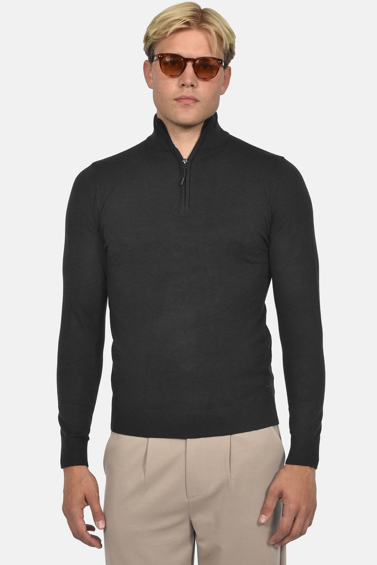 ανδρικό-πουλόβερ-half-zip-100-βαμβάκι-normal-fit-με-λεπτή-πλέξη-για-smart-casual-εμφάνιση