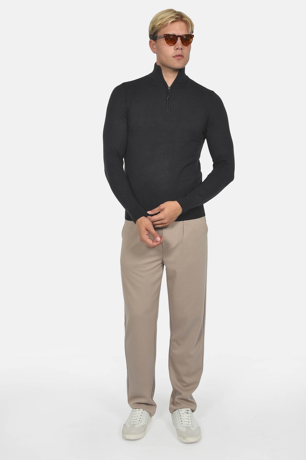 ανδρικό-πουλόβερ-half-zip-100-βαμβάκι-normal-fit-με-λεπτή-πλέξη-για-smart-casual-εμφάνιση