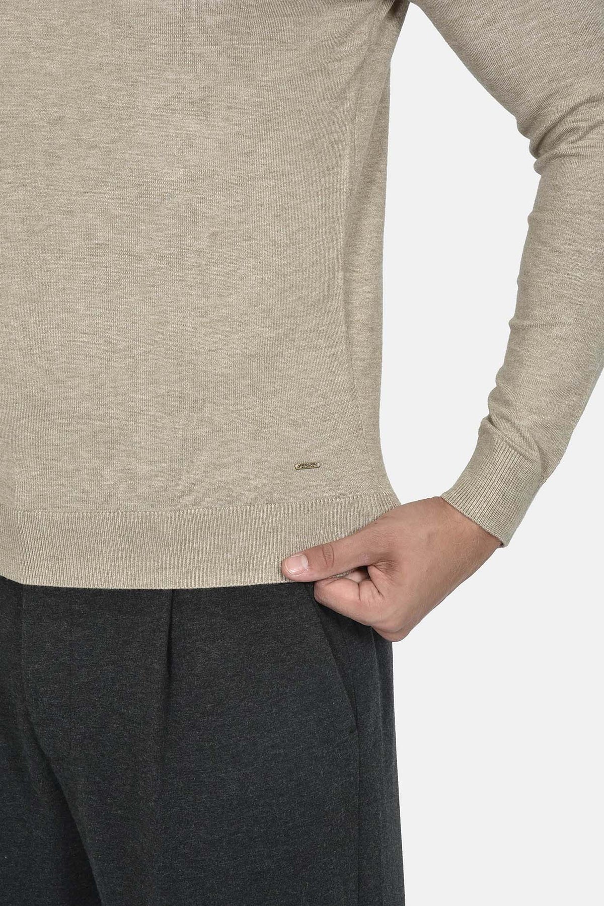 ανδρικό-πουλόβερ-half-zip-100%-βαμβάκι-normal-fit-με-λεπτή-πλέξη-για-smart-casual-εμφάνιση