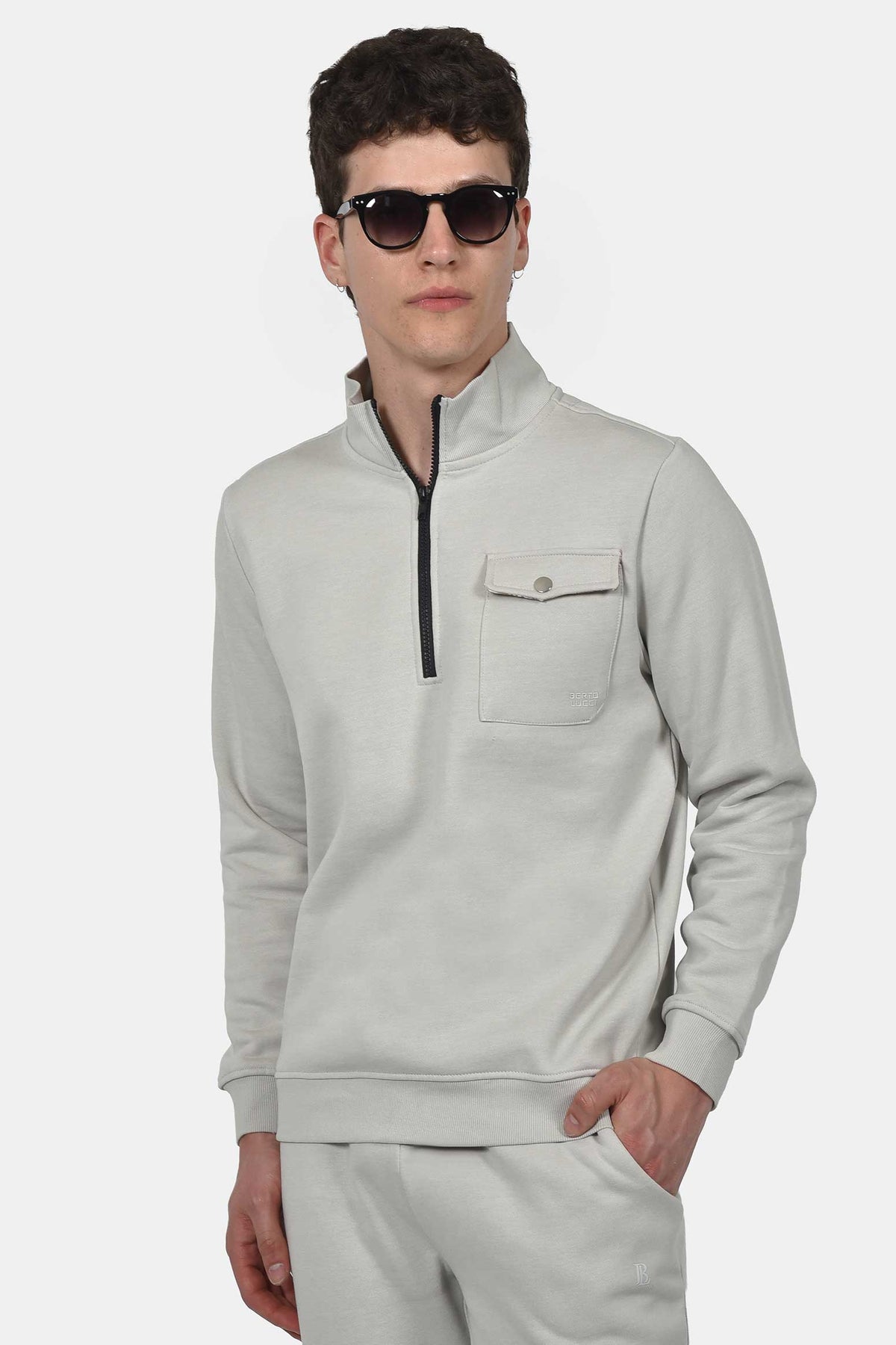 ανδρικό-half-zip-φούτερ-με-εξωτερική-τσέπη-normal-fit-απαλή-&-άνετη-αίσθηση