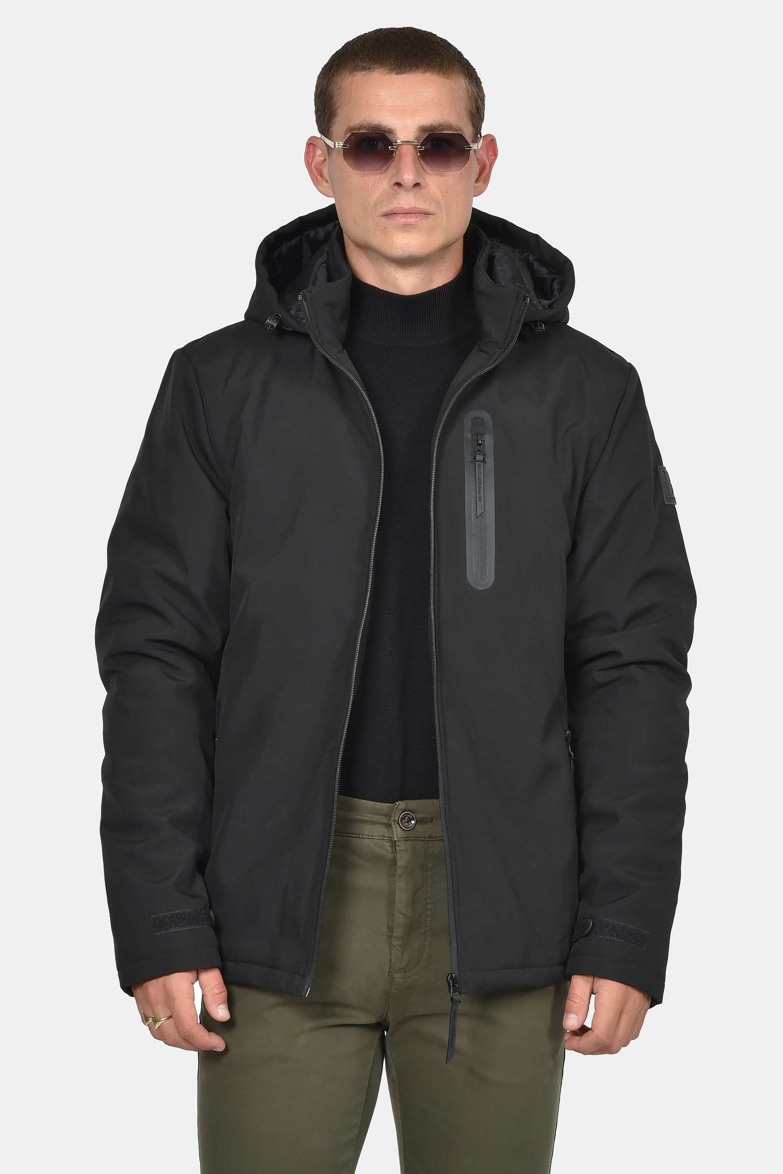 ανδρικό-μπουφάν-normal-fit-με-κουκούλα-και-φερμουάρ