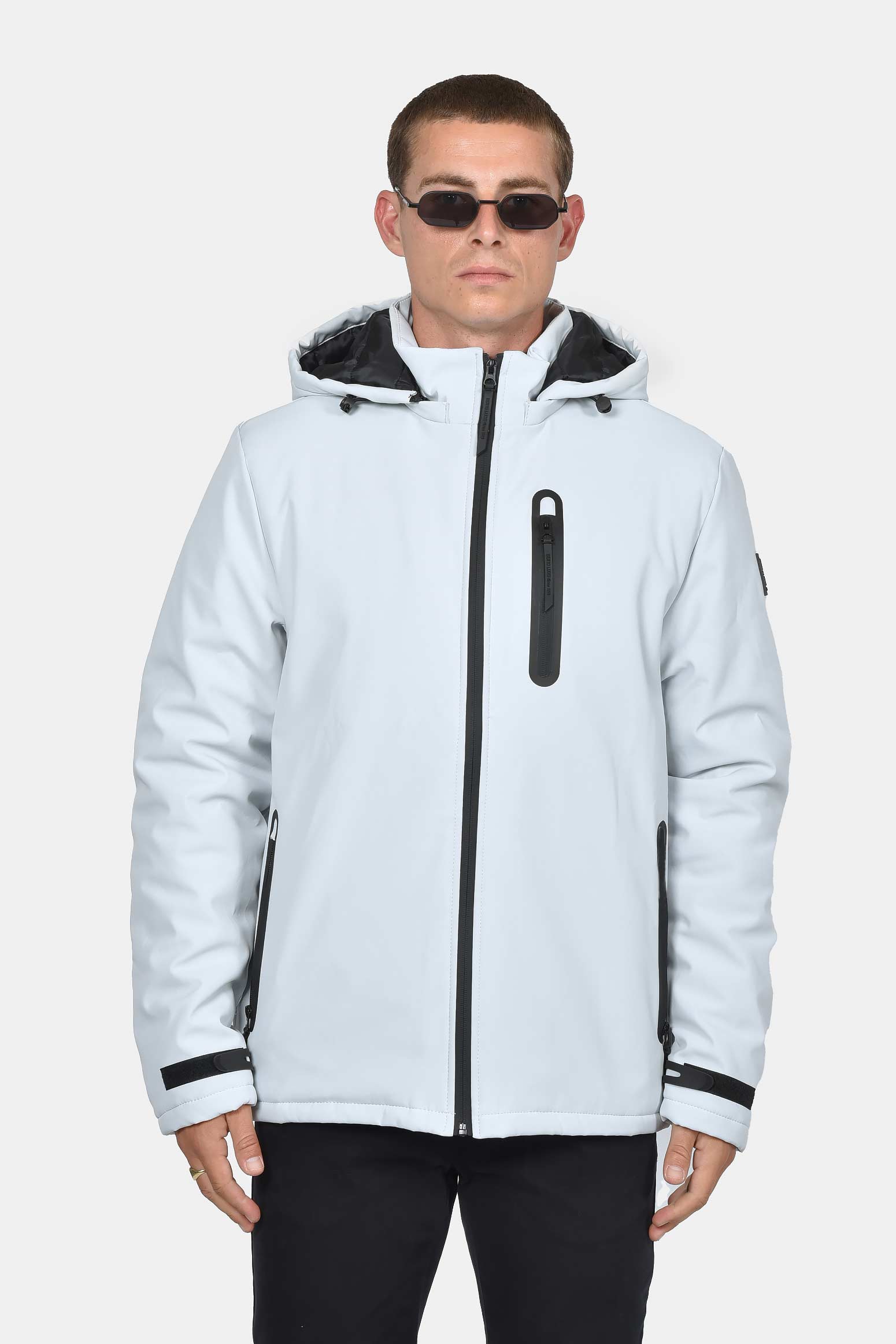 ανδρικό-μπουφάν-normal-fit-με-κουκούλα-και-φερμουάρ