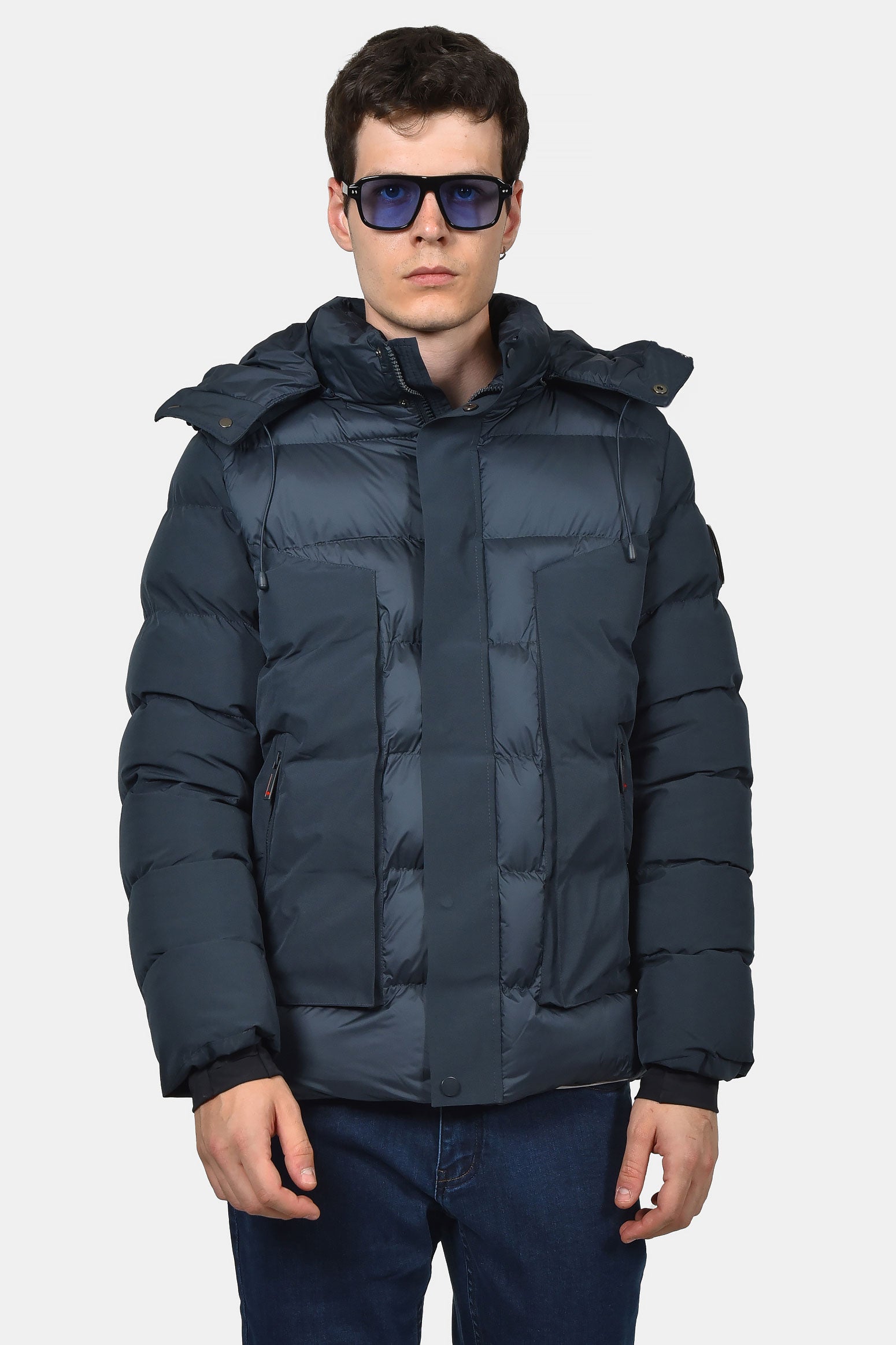 ανδρικό-καπιτονέ-μπουφάν-normal-fit-με-αποσπώμενη-κουκούλα