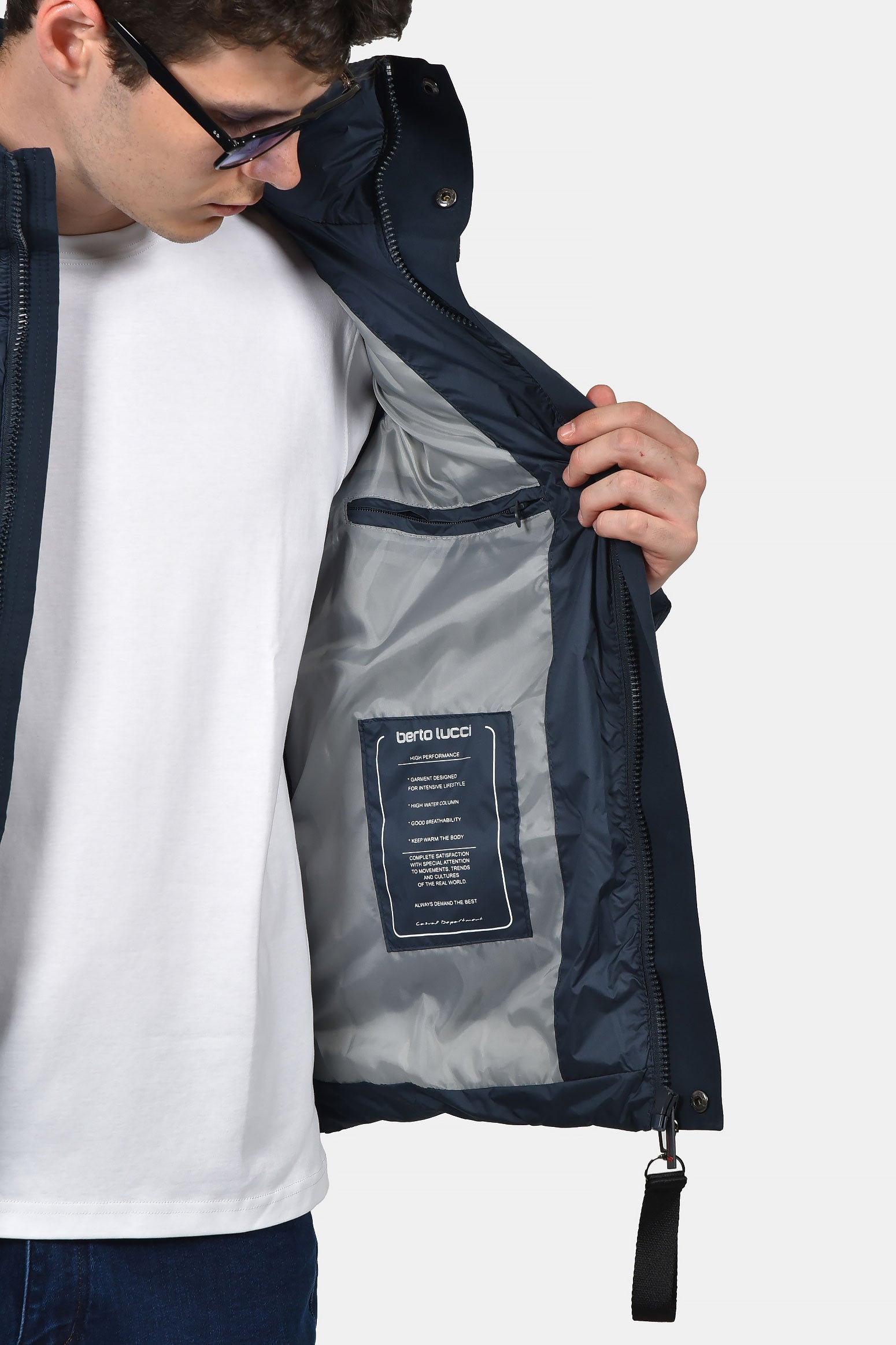 ανδρικό-καπιτονέ-μπουφάν-normal-fit-με-αποσπώμενη-κουκούλα