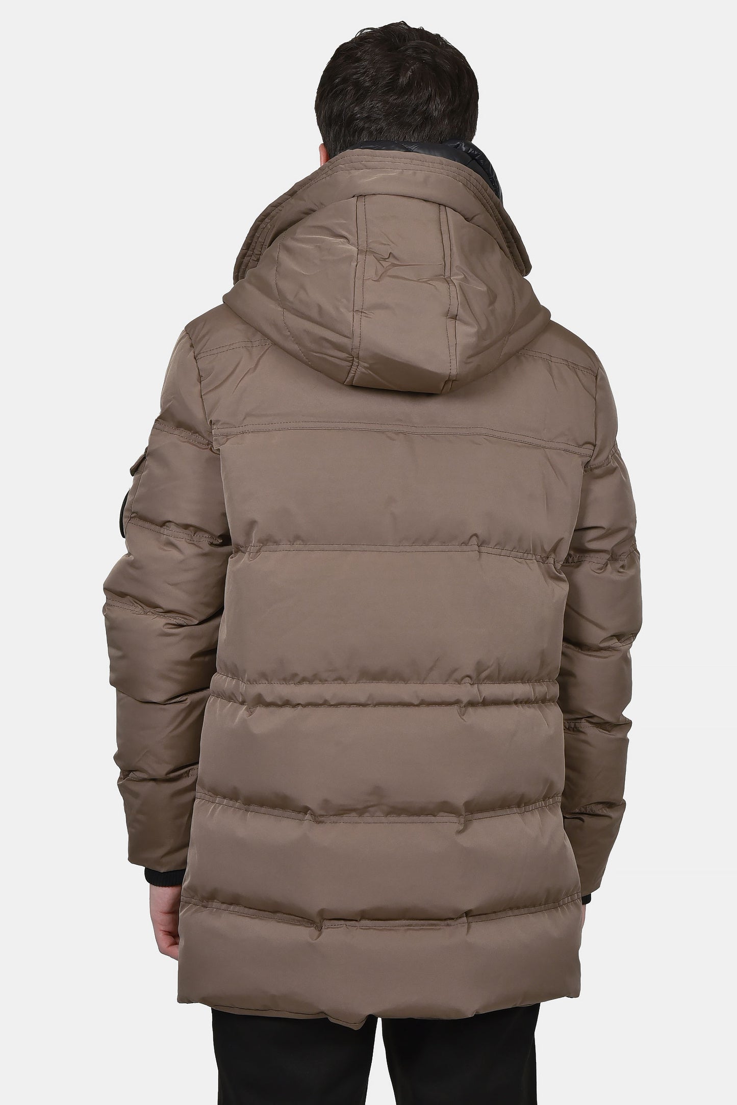 ανδρικό-μακρύ-καπιτονέ-μπουφάν-normal-fit-με-κουκούλα-και-πολλαπλές-τσέπες