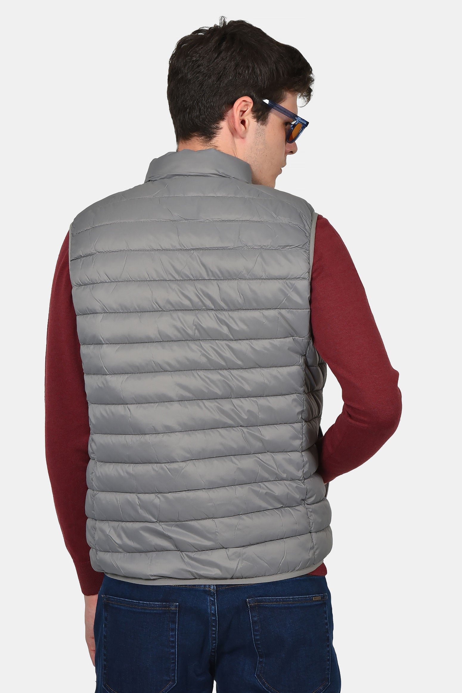 ανδρικό-αμάνικο-καπιτονέ-μπουφάν-normal-fit-με-φερμουάρ