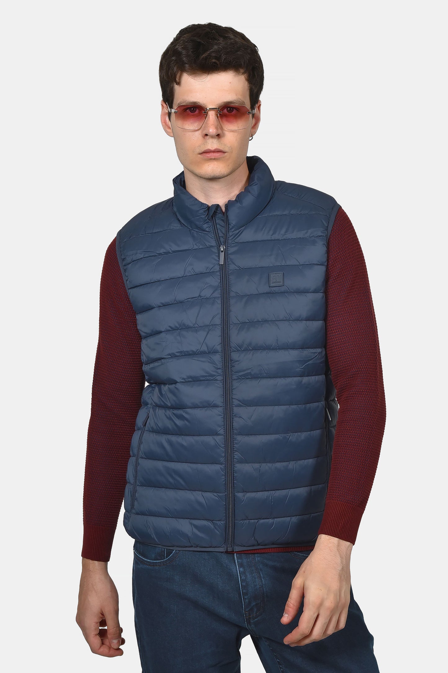 ανδρικό-αμάνικο-καπιτονέ-μπουφάν-normal-fit-με-φερμουάρ