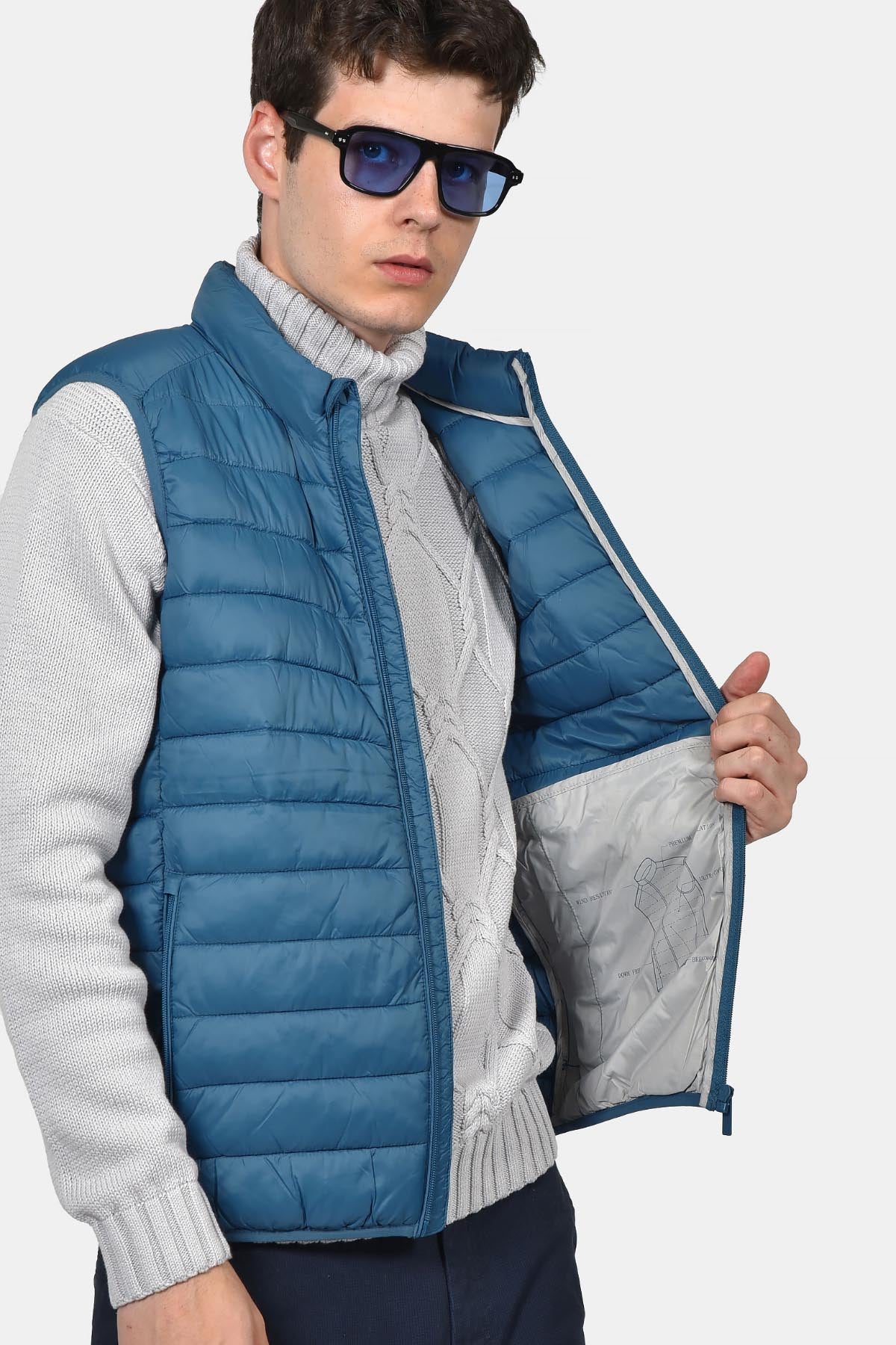 ανδρικό-αμάνικο-καπιτονέ-μπουφάν-normal-fit-με-φερμουάρ