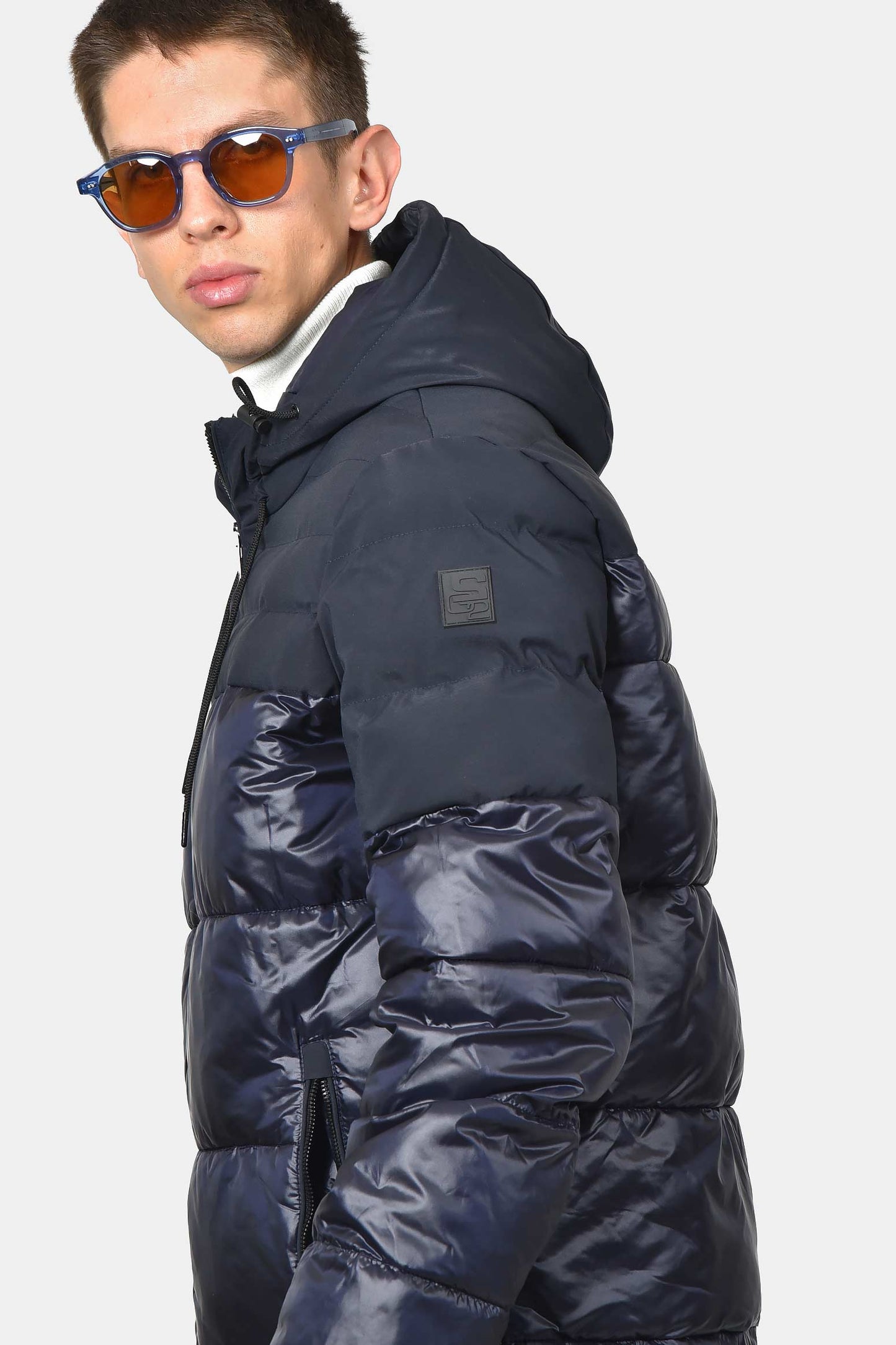 ανδρικό-γυαλιστερό-puffer-μπουφάν