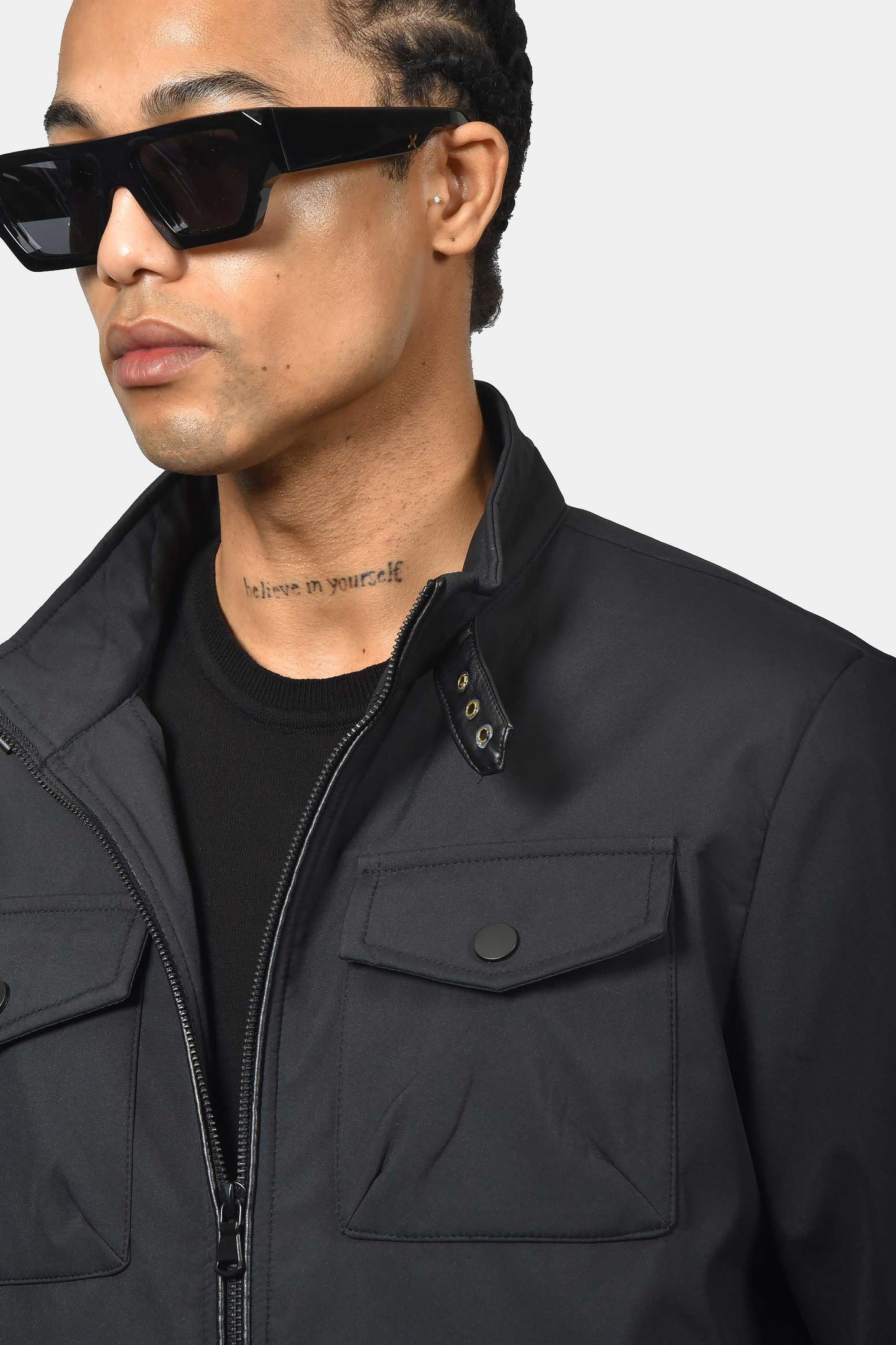 ανδρικό-ανοιξιάτικο-μπουφάν-normal-fit-με-τσέπες-&-φερμουάρ-ελαφρύ-&-ανθεκτικό