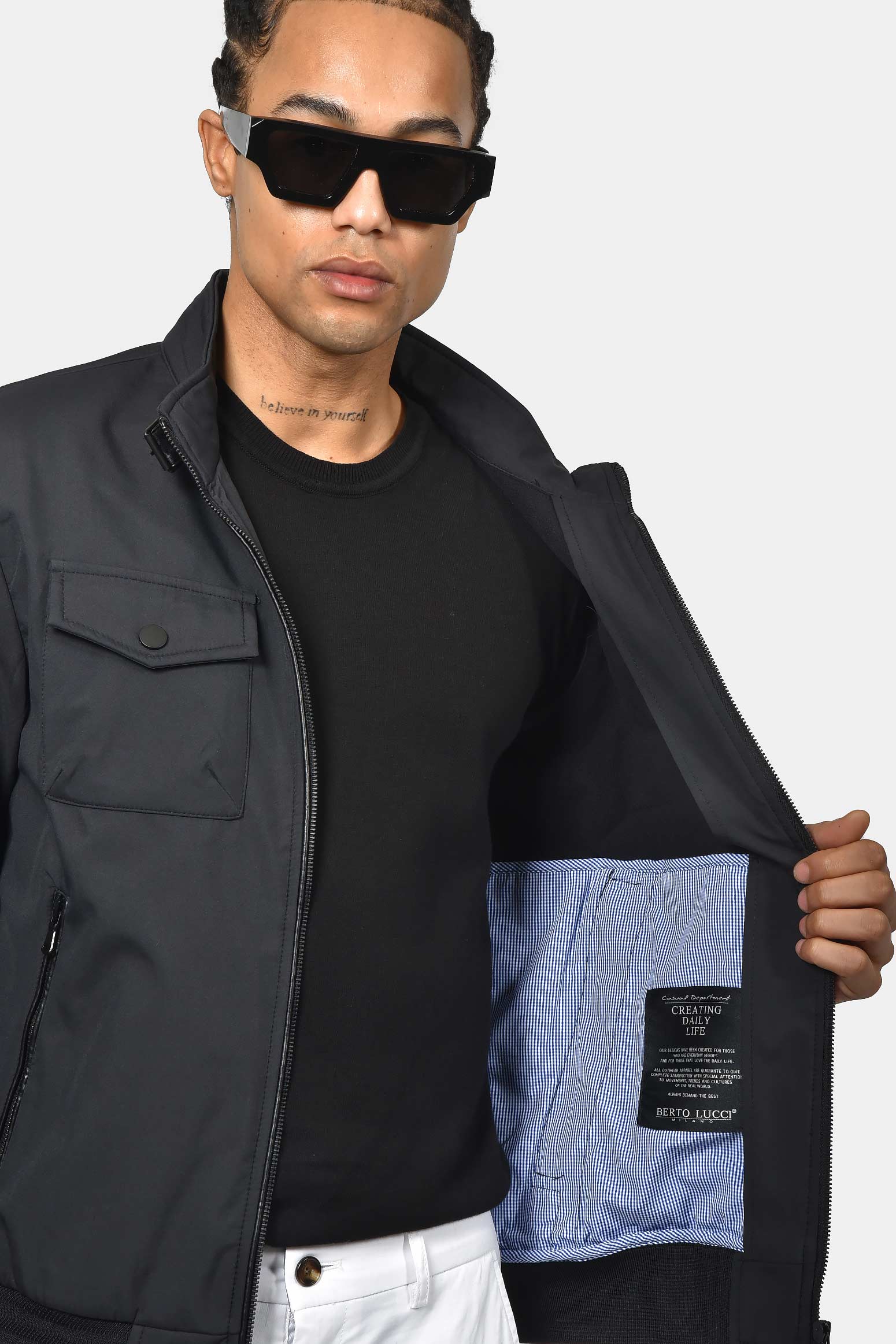 ανδρικό-ανοιξιάτικο-μπουφάν-normal-fit-με-τσέπες-&-φερμουάρ-ελαφρύ-&-ανθεκτικό